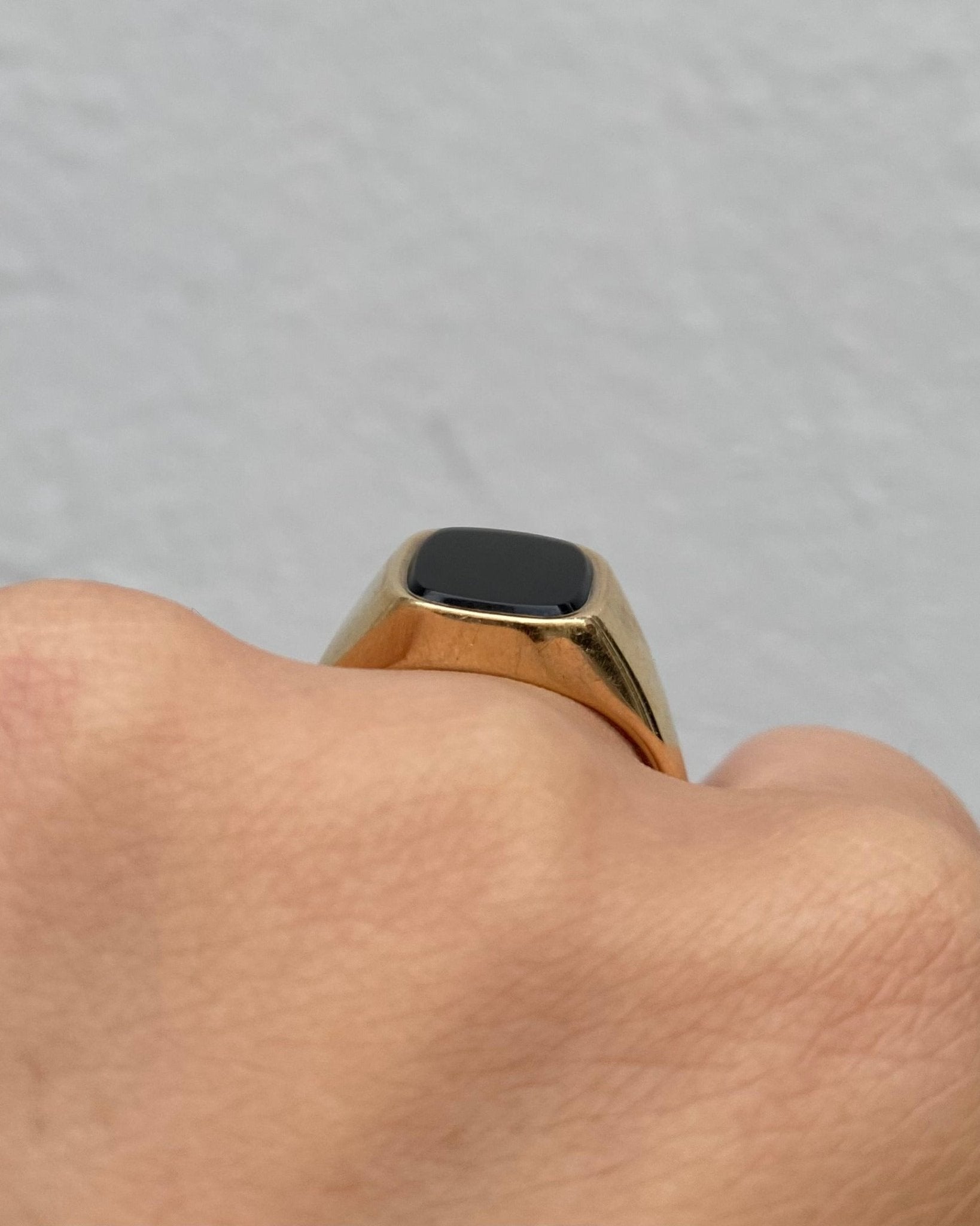 Bague Chevalière Onyx 2 carats &quot;Lou&quot; - Elliade Paris