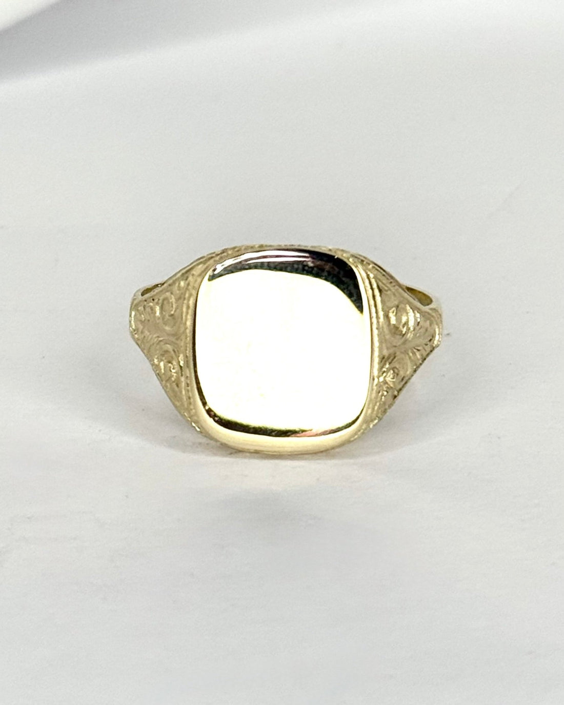 Bague Chevalière Or Jaune "Emilia" - Elliade Paris
