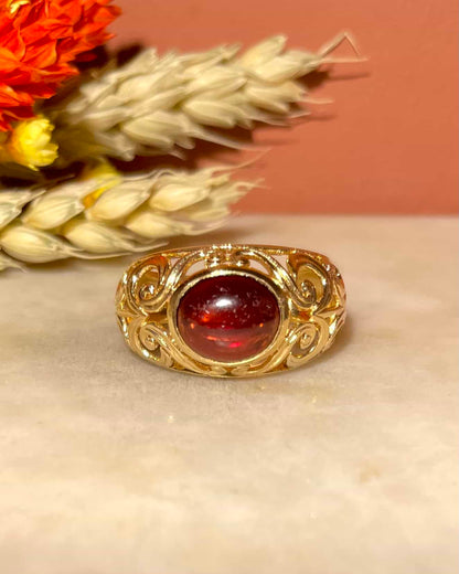Bague chevalière vintage Grenat Cabochon &quot;Sacha&quot; - Elliade Paris