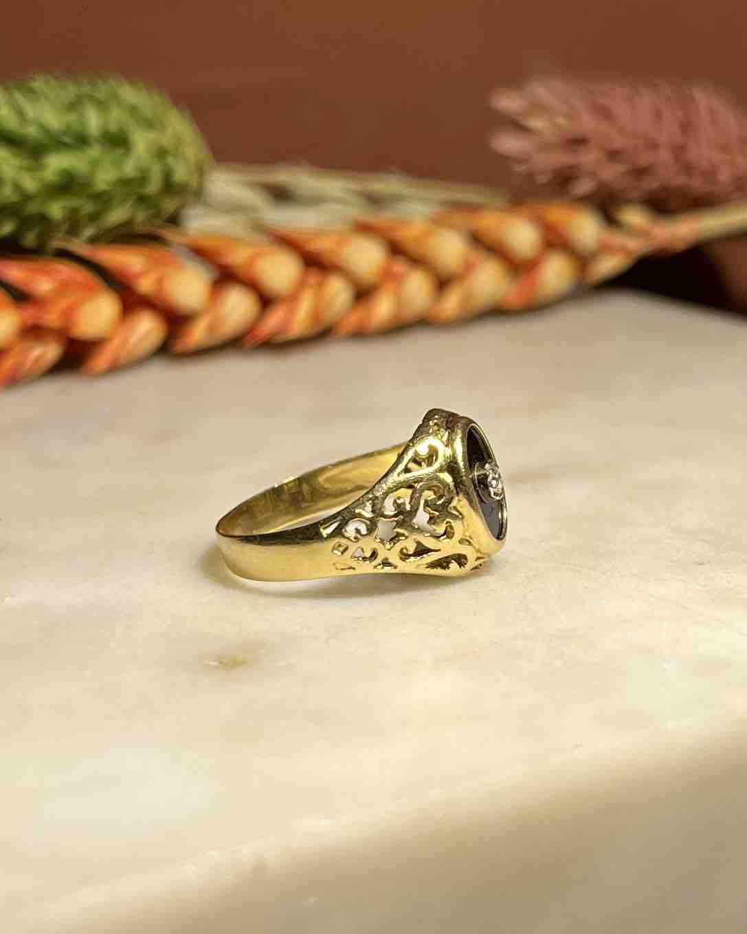 Bague chevalière vintage Onyx et Diamant "Asli" - Elliade Paris