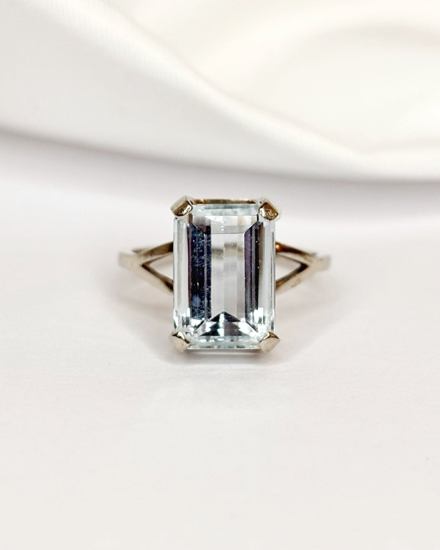 Bague Cocktail Aigue - Marine 4.10 carats "Lena" - Elliade Paris