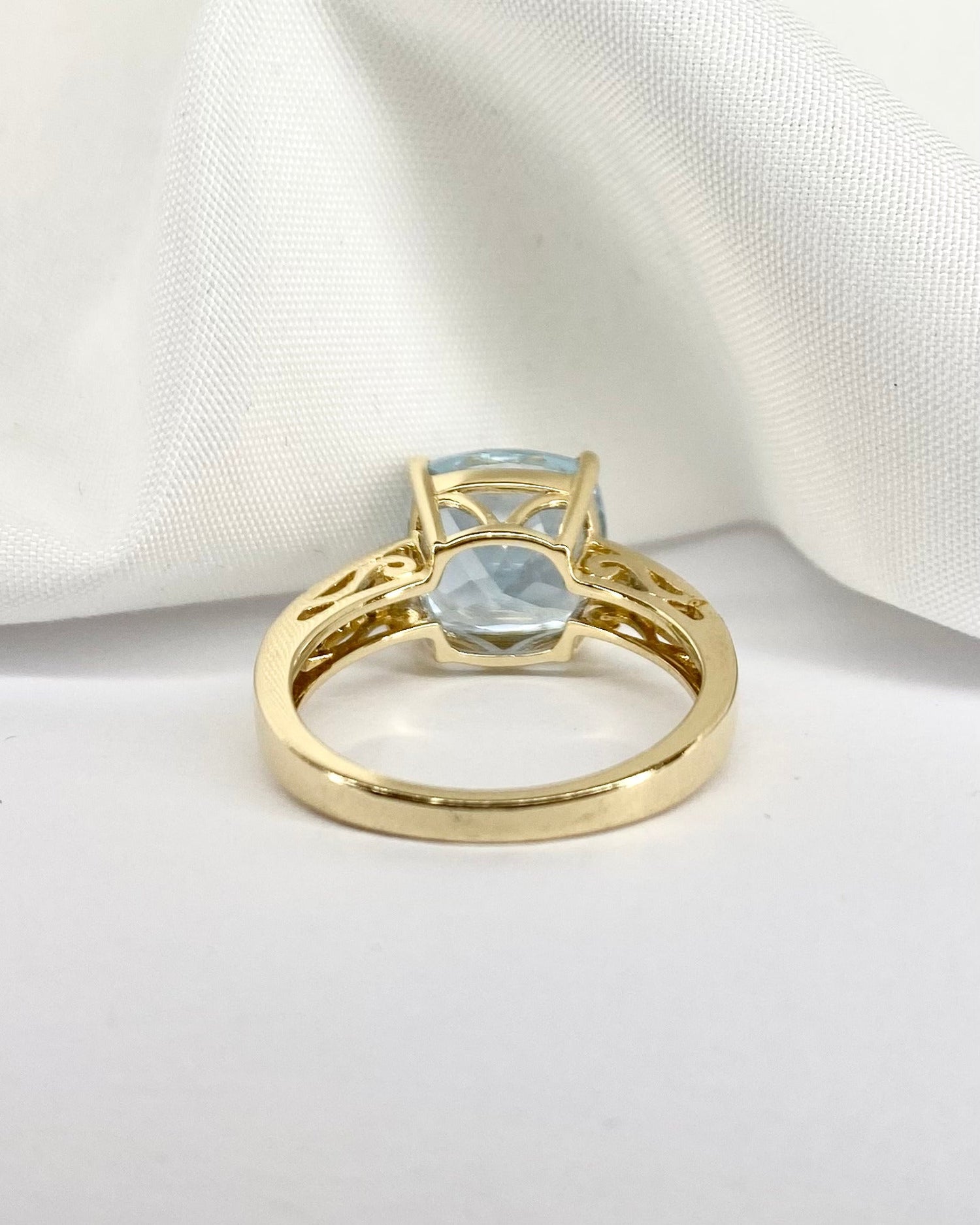 Bague Cocktail Aigue - Marine 4.50 carats &amp; 20 Diamants &quot;Stella&quot; - Elliade Paris