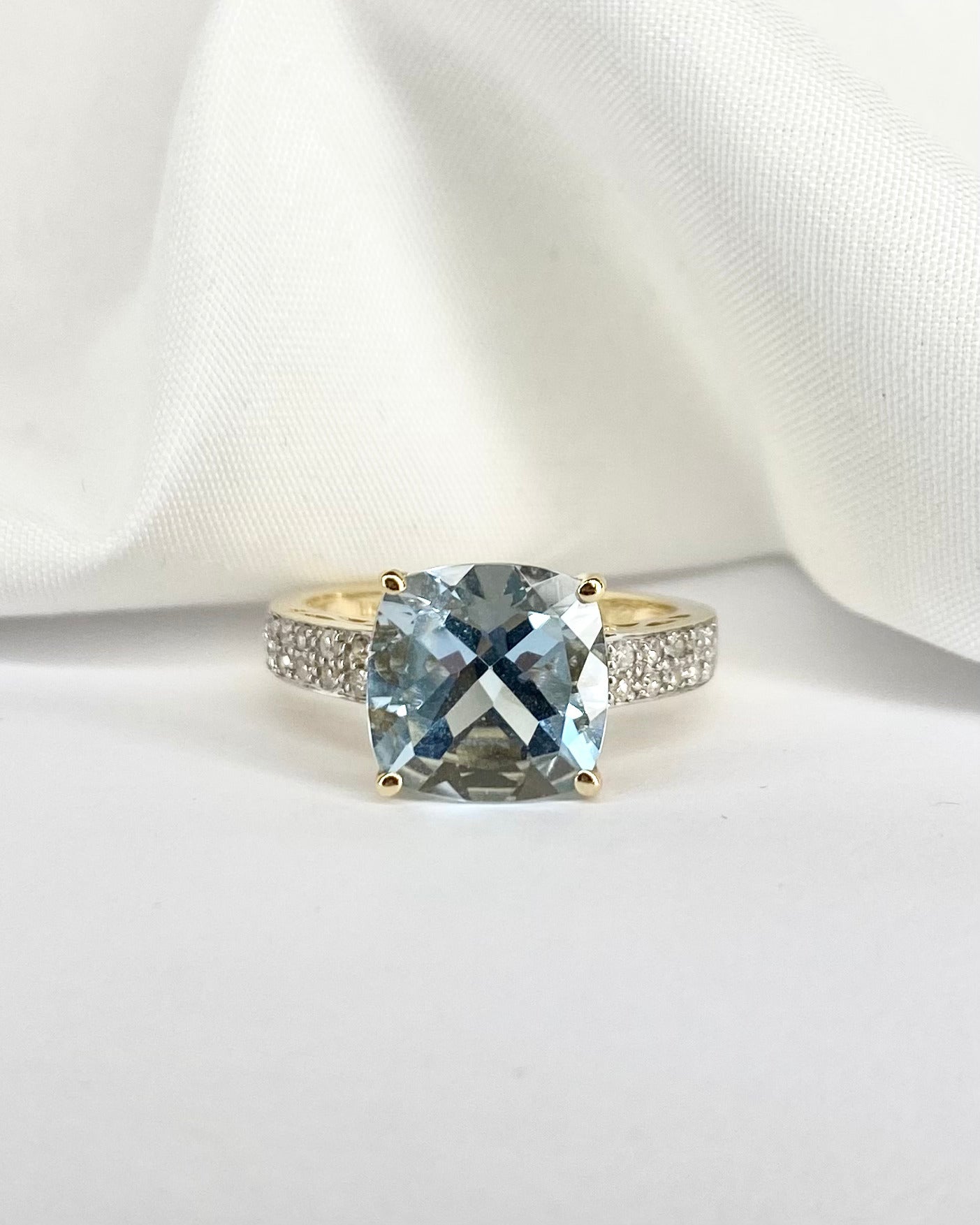Bague Cocktail Aigue - Marine 4.50 carats &amp; 20 Diamants "Stella" - Elliade Paris