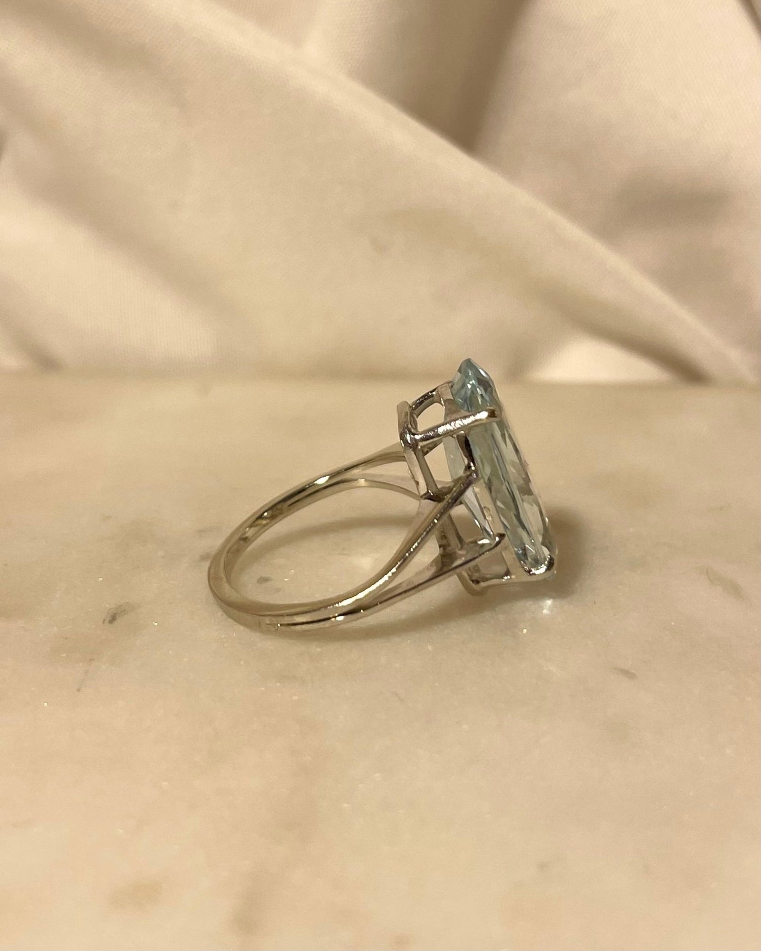Bague Cocktail Aigue - Marine 5 Carats &quot;Lottie&quot; - Elliade Paris