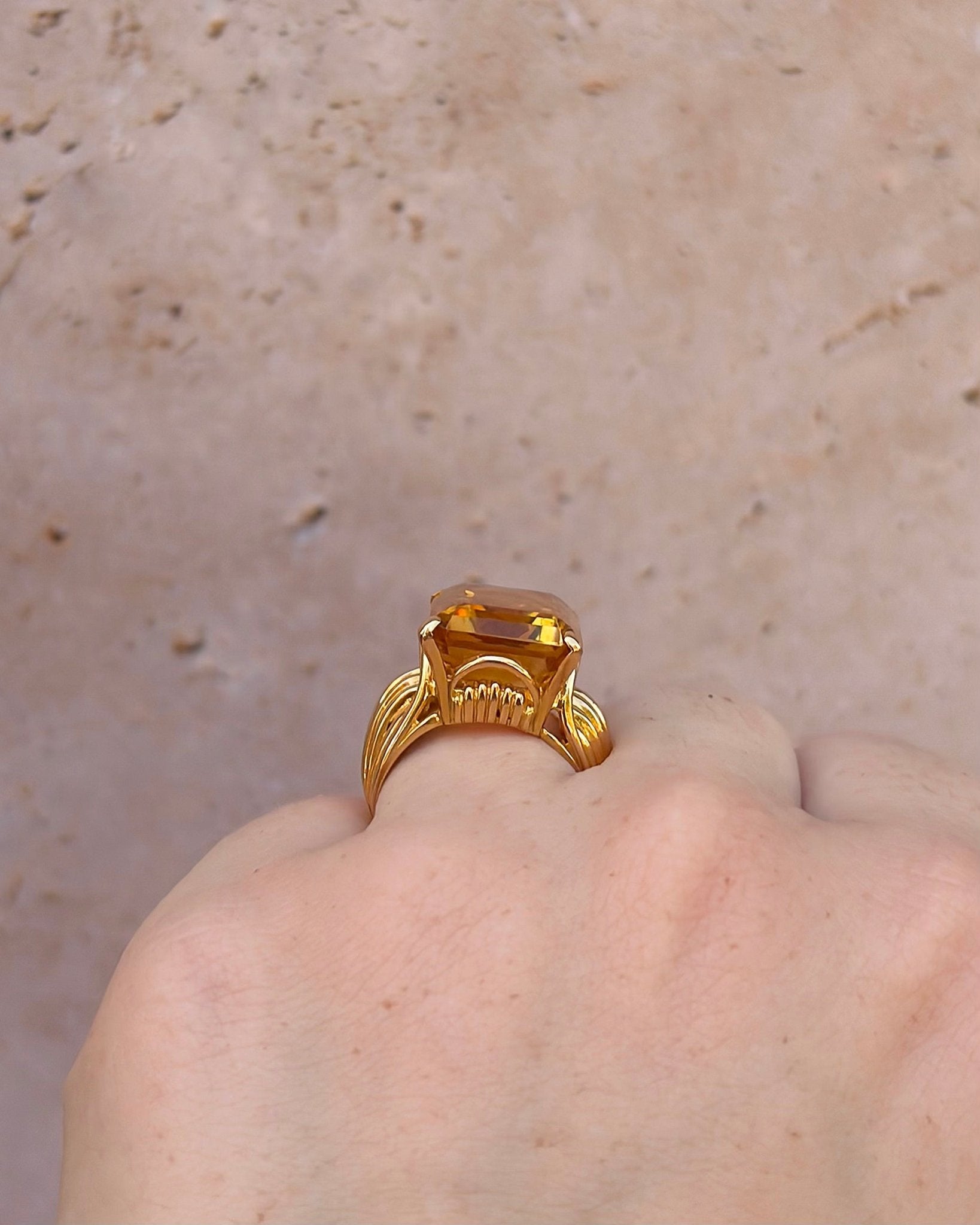 Bague Cocktail Citrine 15 carats &amp; Or 9.15g "Alessia" - Elliade Paris