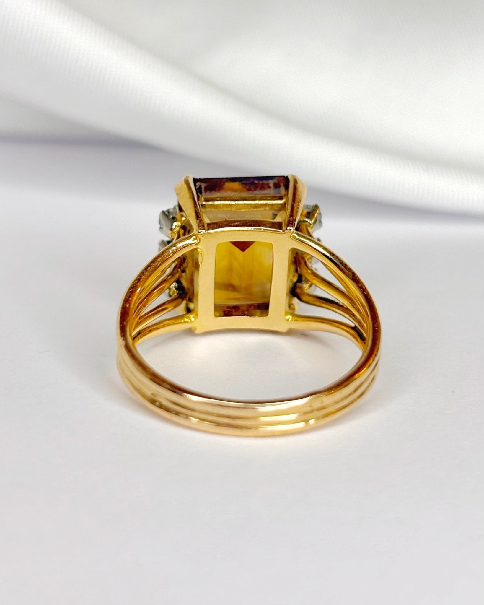 Bague Cocktail Citrine 6.75 carats &amp; Diamants "Théa" - Elliade Paris