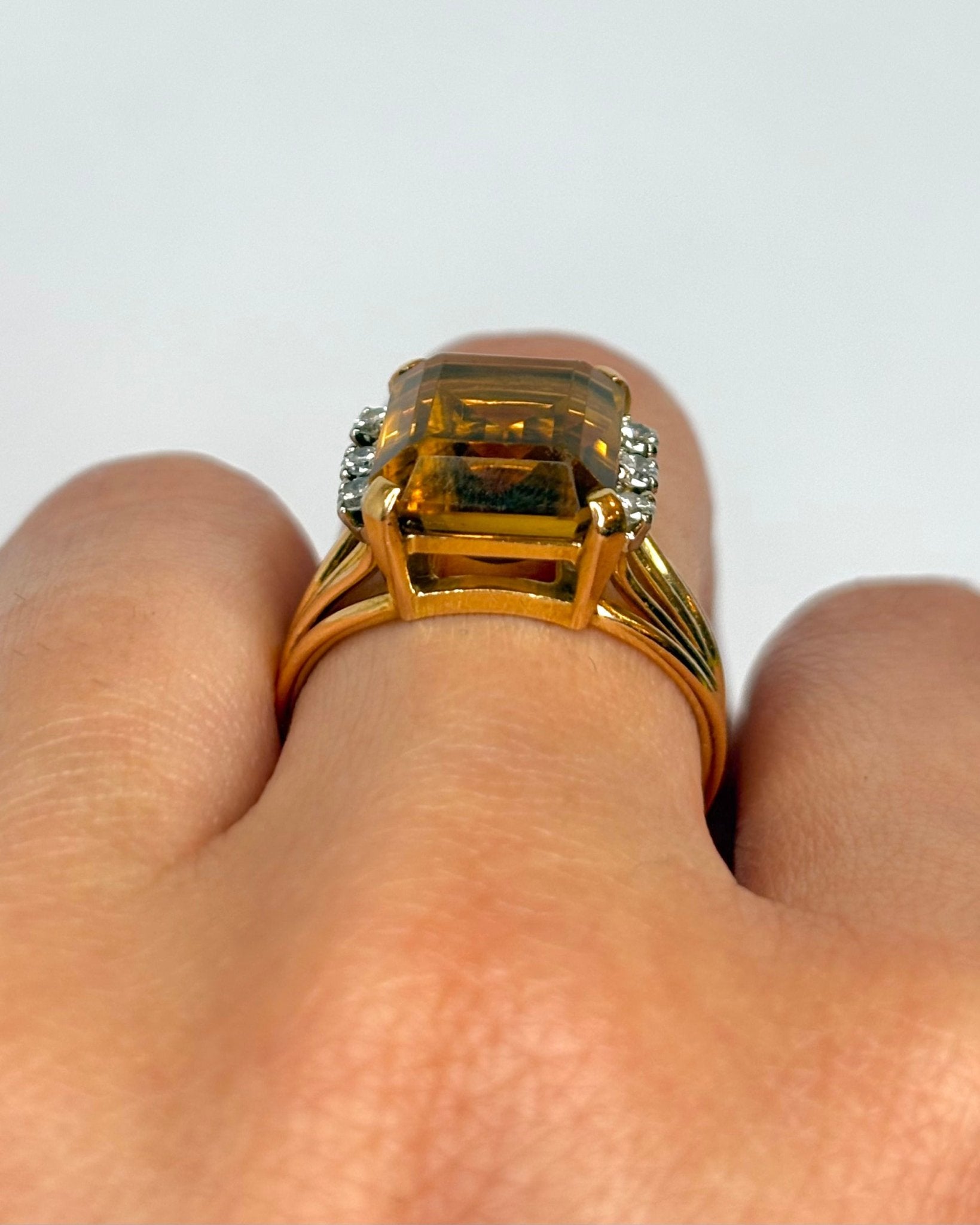 Bague Cocktail Citrine 6.75 carats &amp; Diamants "Théa" - Elliade Paris