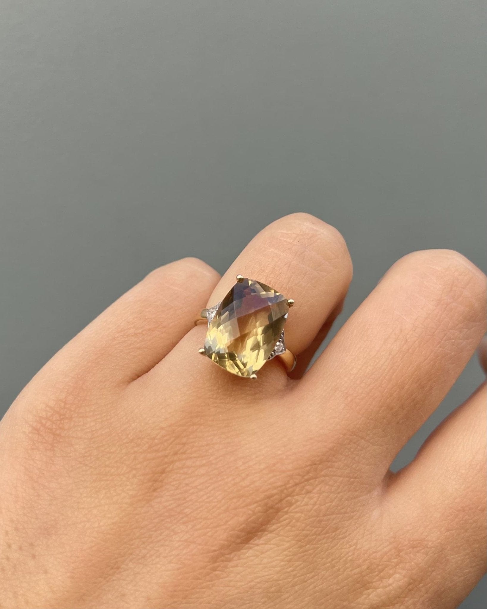 Bague Cocktail Citrine 8 Carats &amp; Diamants "Sierra" - Elliade Paris