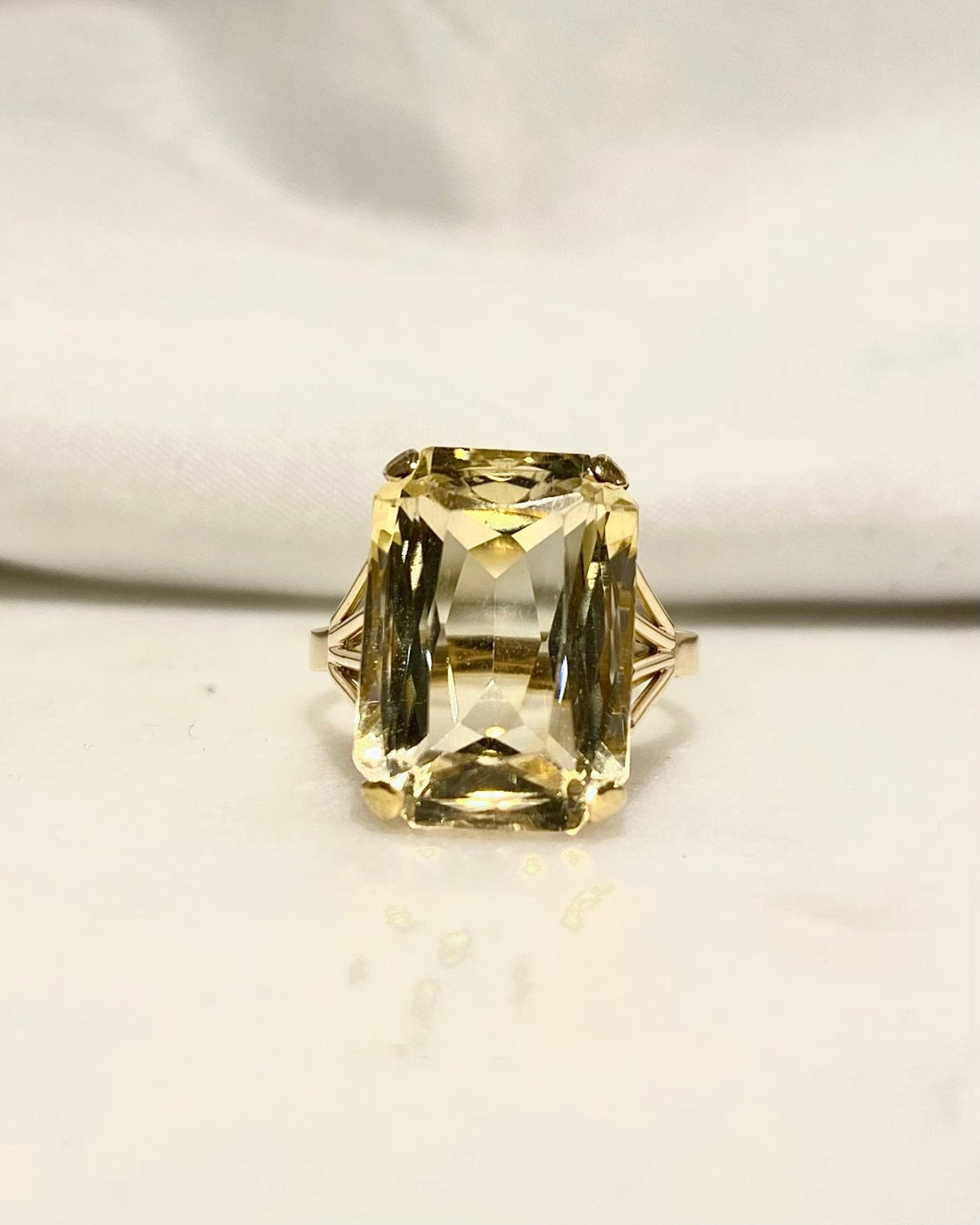 Bague Cocktail Citrine 9.94 carats &quot;Solévia&quot; - Elliade Paris
