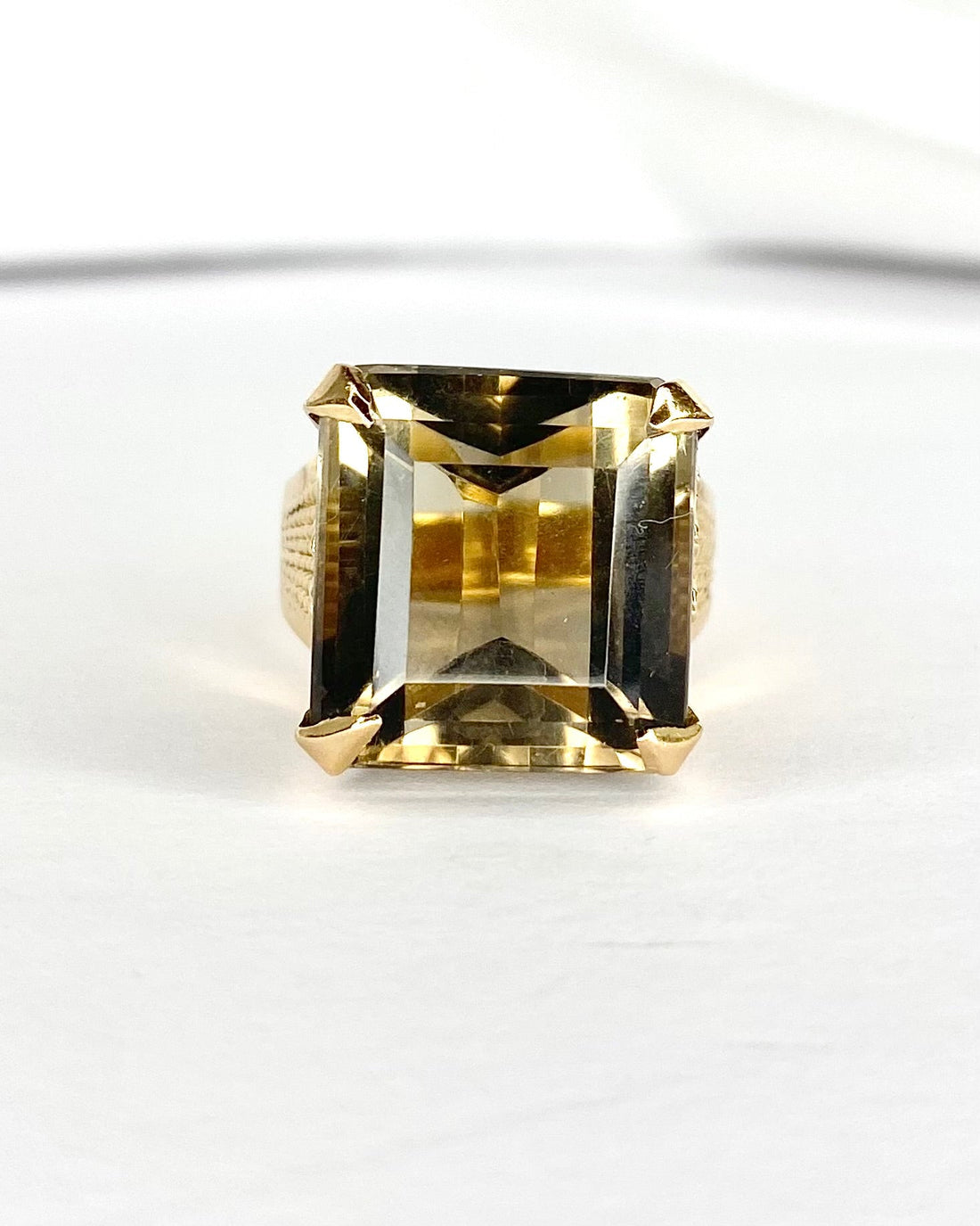 Bague Cocktail Citrine Champagne 15.20 carats &amp; Or 8,74g "Phillipine" - Elliade Paris