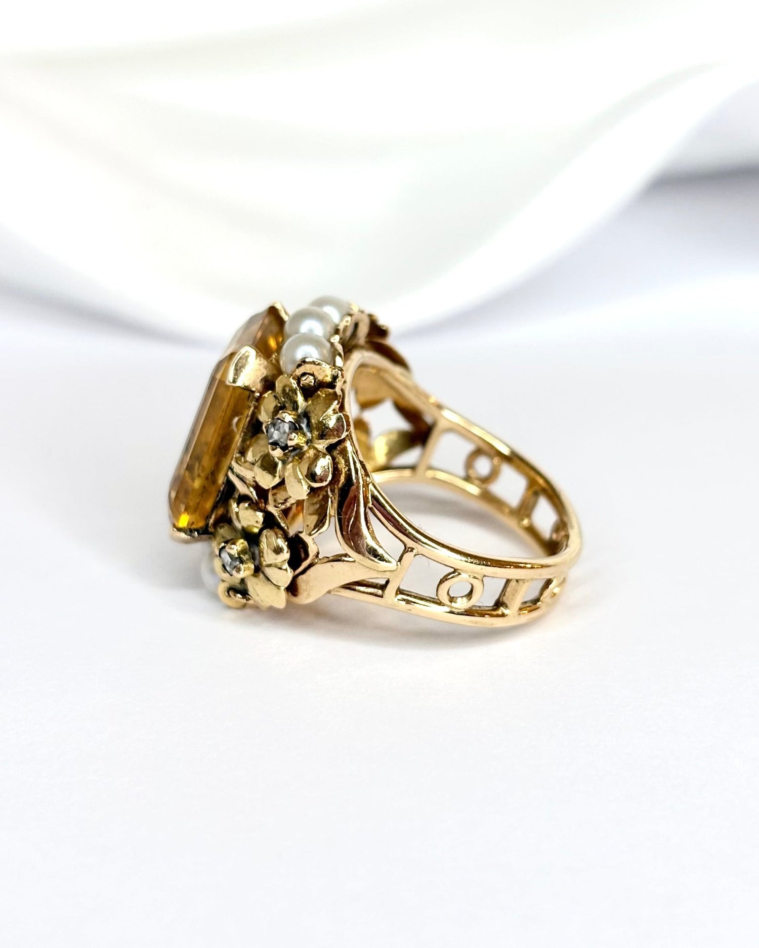 Bague Cocktail Citrine, Diamants, Perles &amp; Or 9,28g "Donna" - Elliade Paris