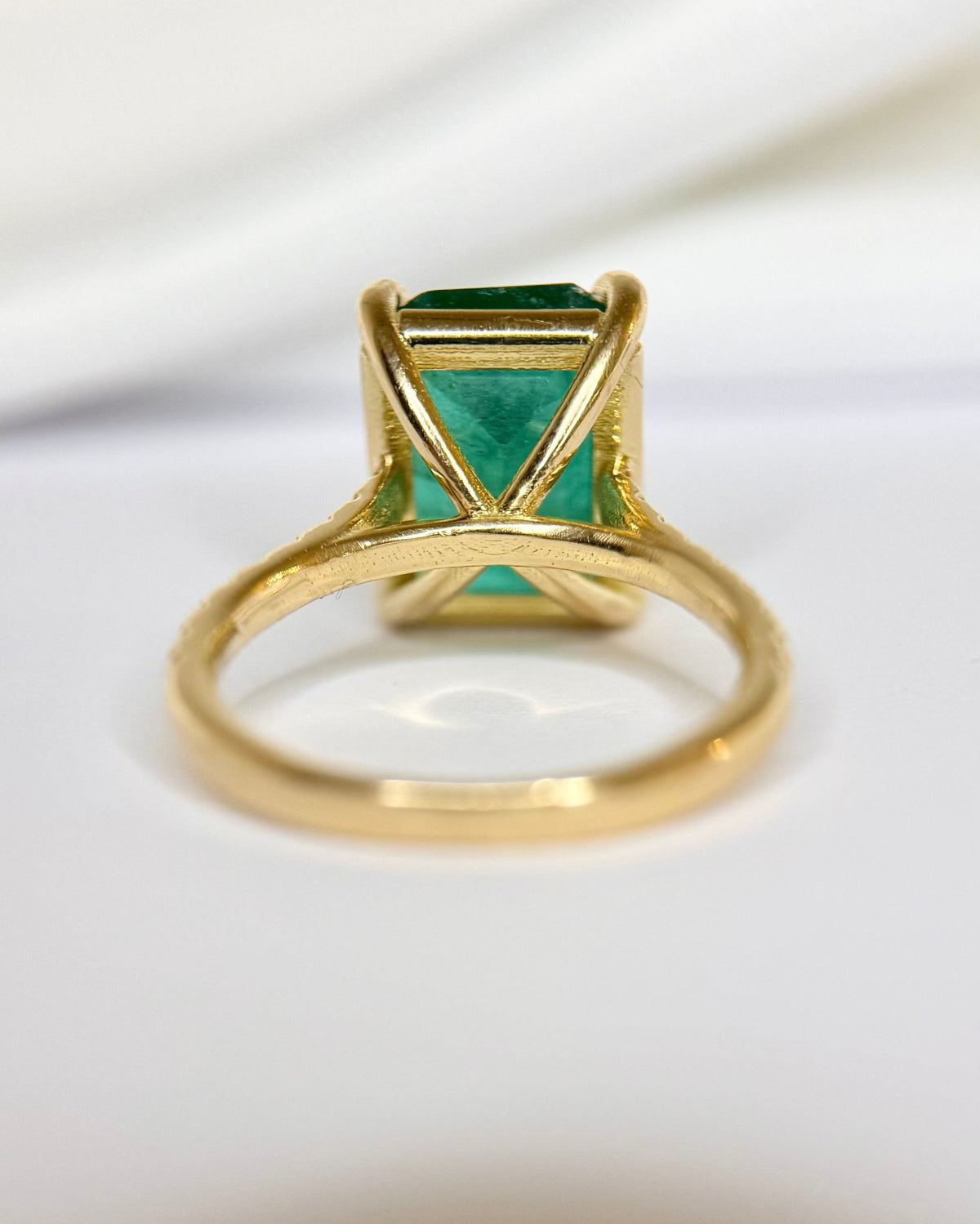 Bague Cocktail Émeraude 3.60 carats &amp; Diamants 0.36 carat 4,45g "Blandine" - Elliade Paris