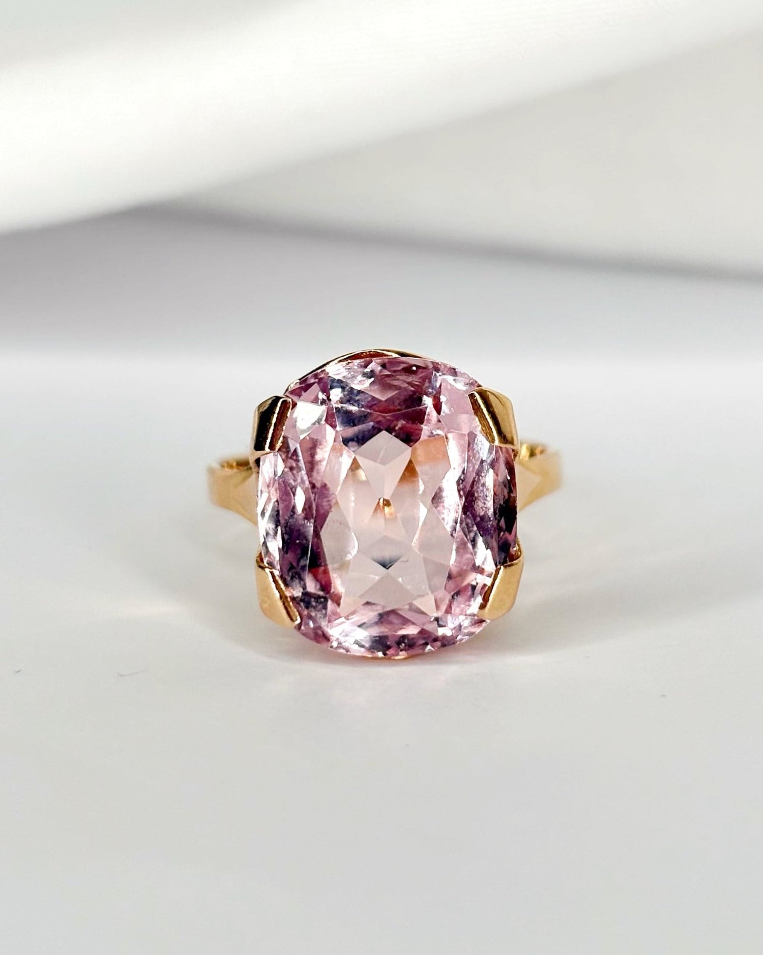 Bague Cocktail Morganite 9.70 carats "Celine" - Elliade Paris