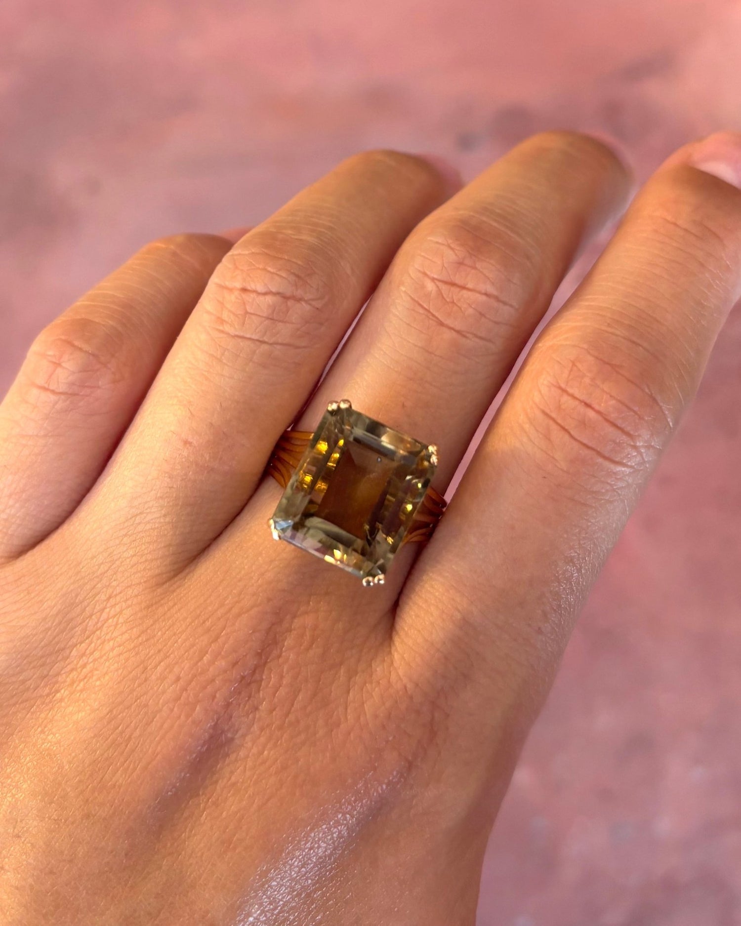 Bague Cocktail Quartz Fumé 10.2 carats 5,68g "Kamelia" - Elliade Paris