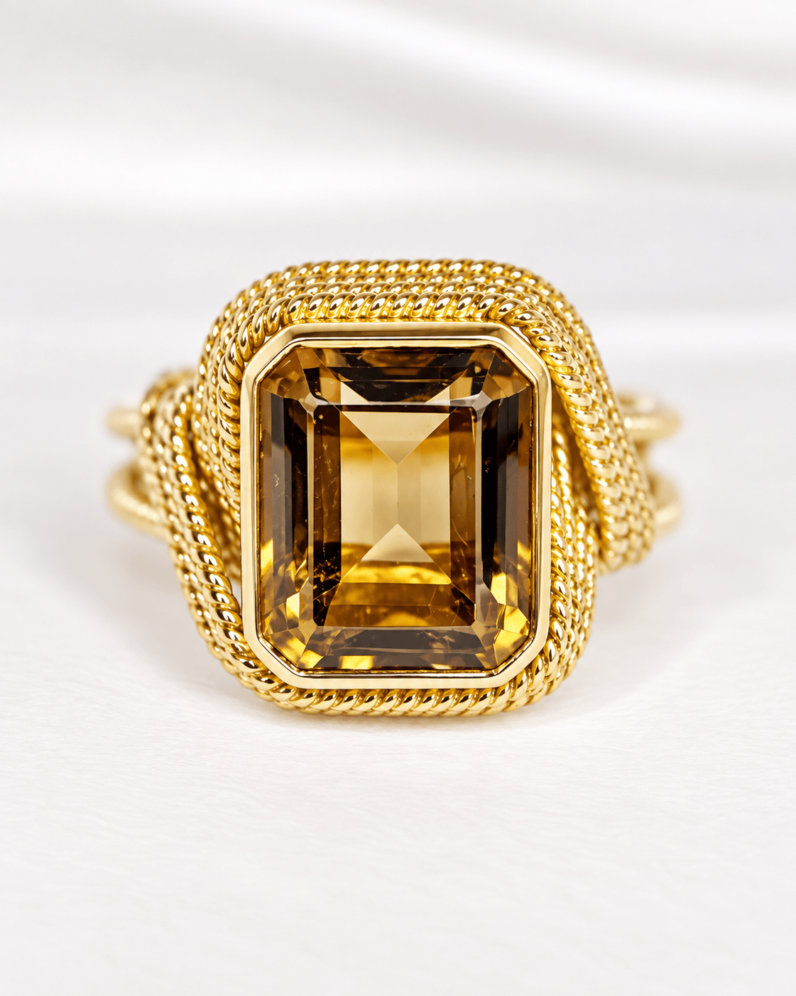 Bague Cocktail Quartz Fumé 5.50 carats 9.07g "Leanna" - Elliade Paris