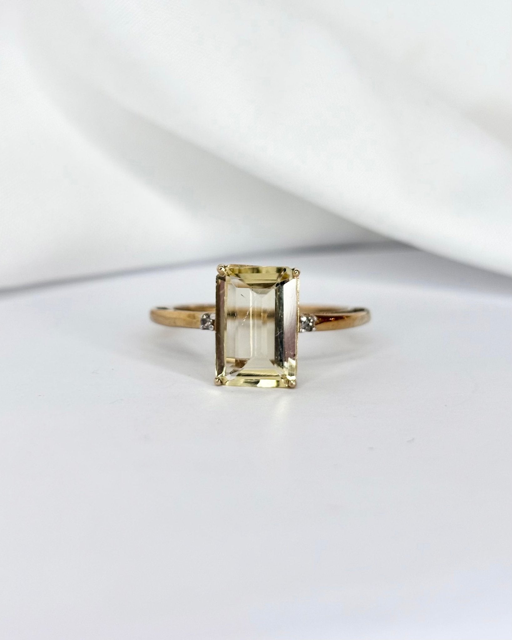 Bague Cocktail Scapolite 2.60 carats &amp; Diamants "Léonie" - Elliade Paris