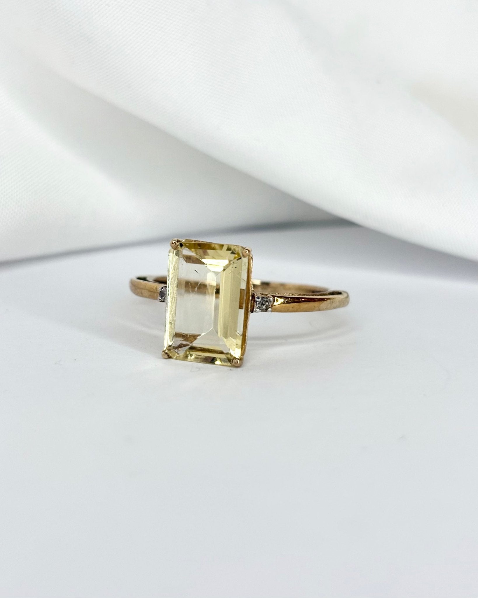 Bague Cocktail Scapolite 2.60 carats &amp; Diamants "Léonie" - Elliade Paris
