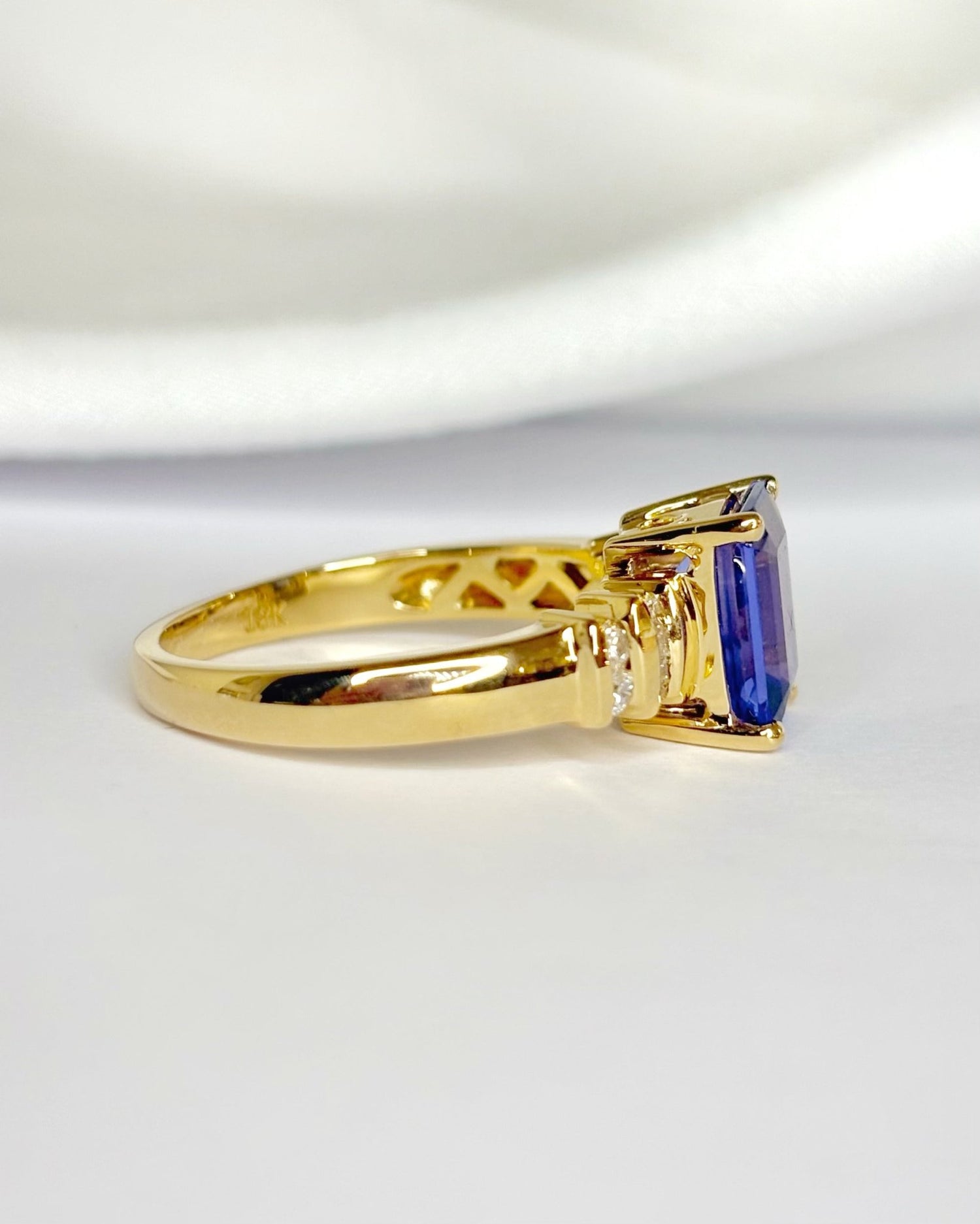 Bague Cocktail Tanzanite 2.86 carats &amp; Diamants "Malika" - Elliade Paris