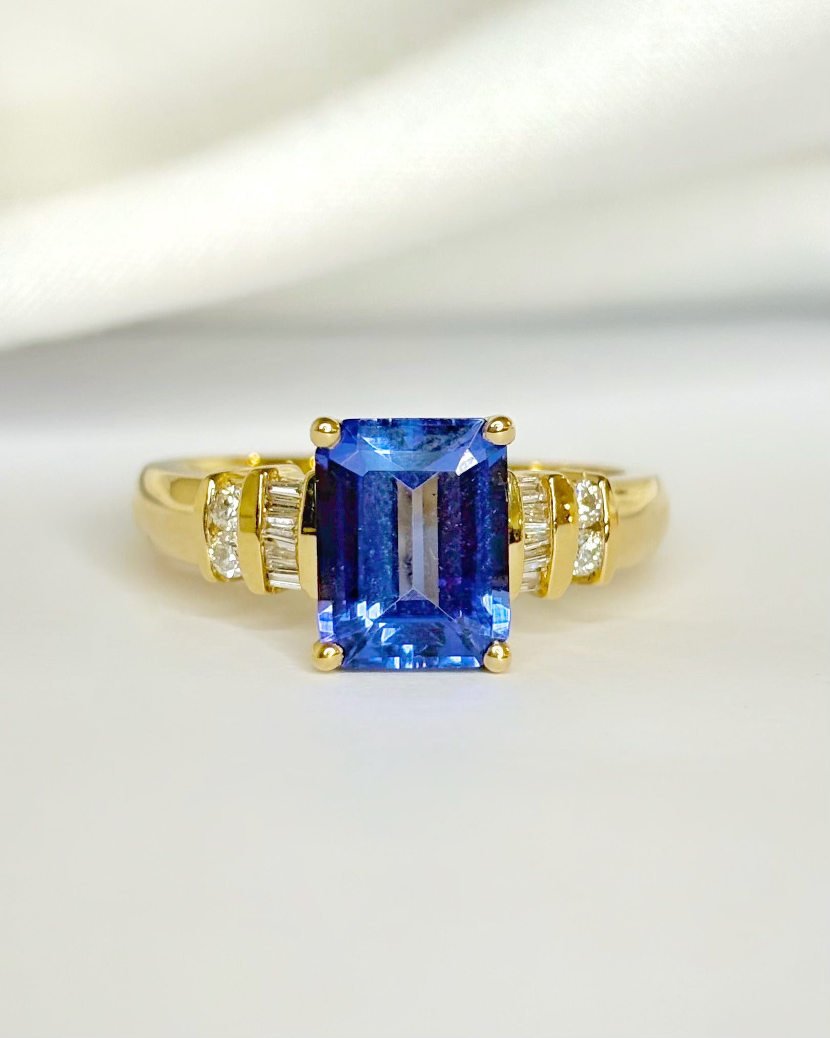 Bague Cocktail Tanzanite 2.86 carats &amp; Diamants "Malika" - Elliade Paris