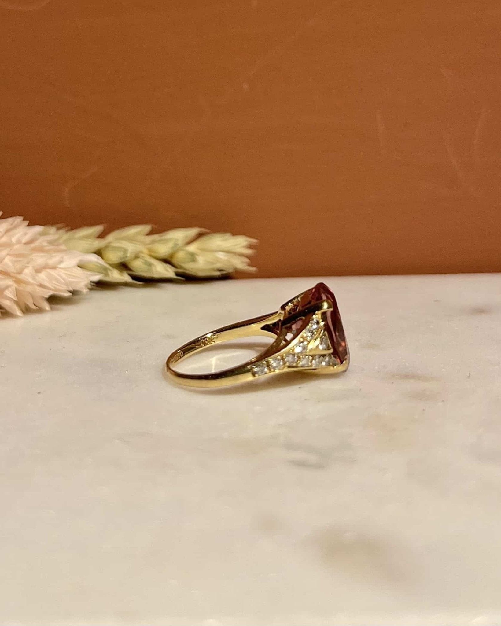 Bague Cocktail Tourmaline Rose 4.20 carats &amp; Diamants "Eline" - Elliade Paris