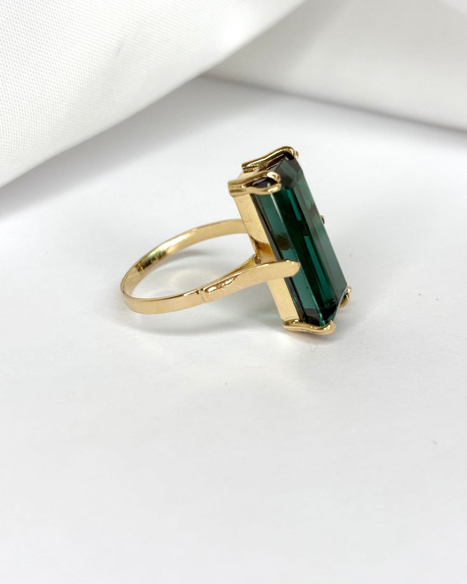 Bague Cocktail Tourmaline Verte 8 carats &quot;Monia&quot; - Elliade Paris