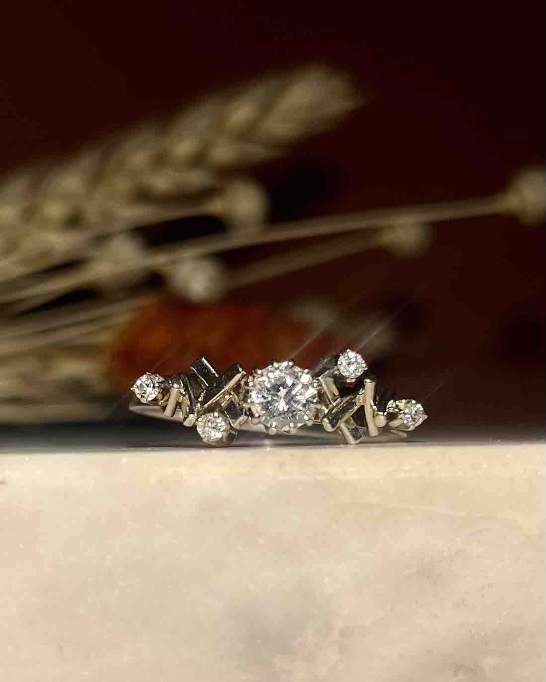 Bague de fiançailles diamants &quot;Ambrine&quot; - Elliade Paris