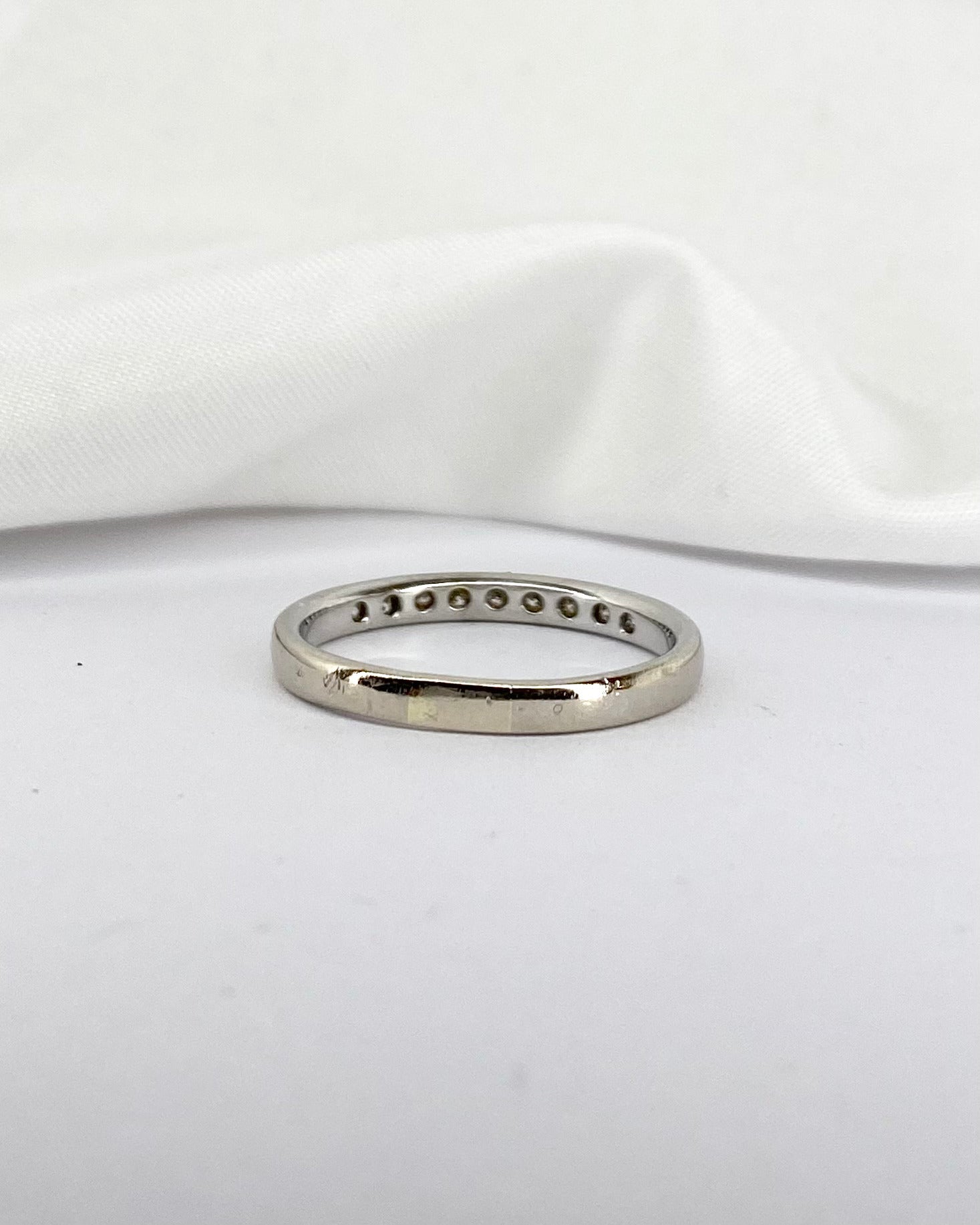 Bague Demi - alliance 9 Diamants &quot;Lise&quot; - Elliade Paris