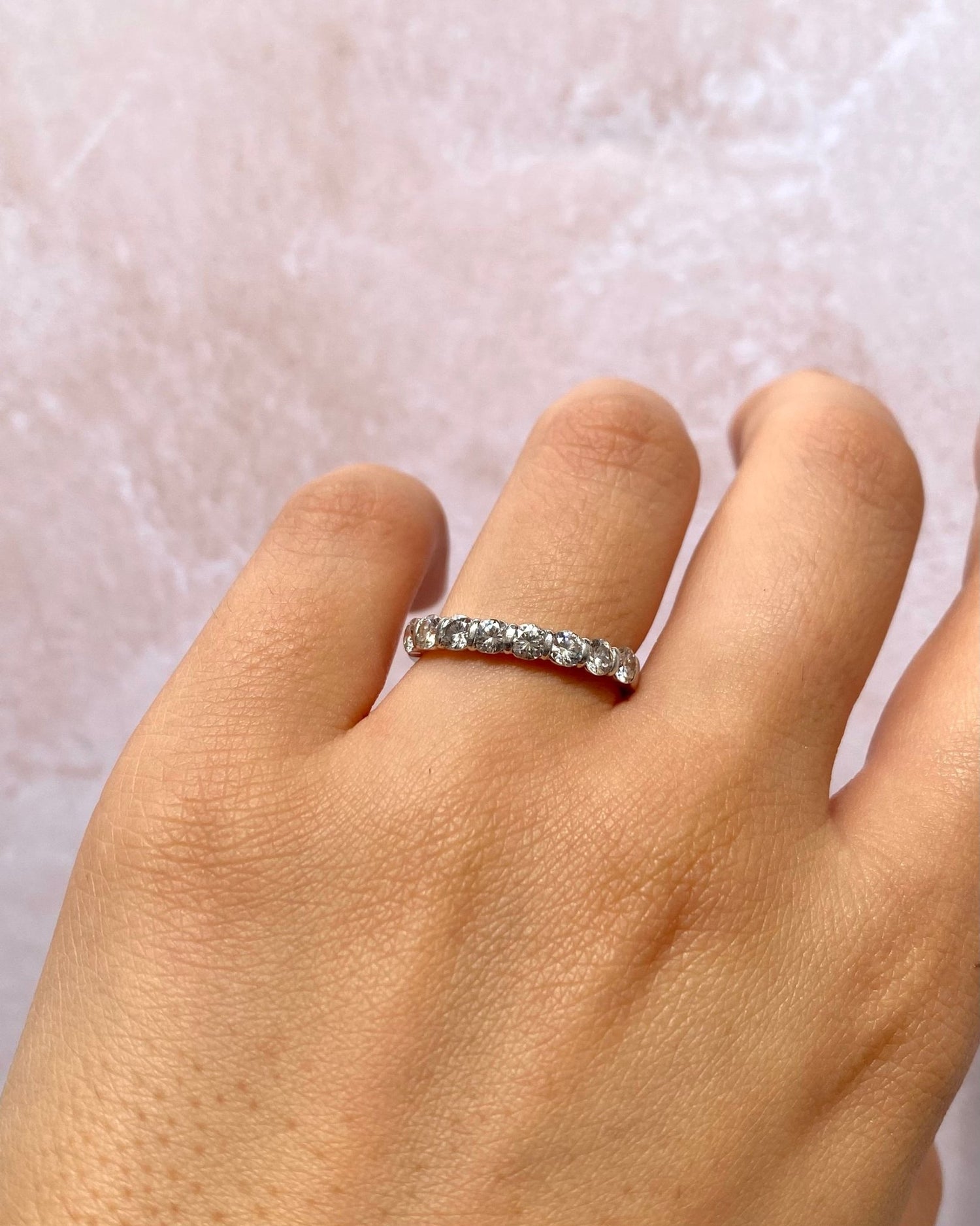 Bague Demi Alliance Diamant 0.72 carat "Irene" - Elliade Paris
