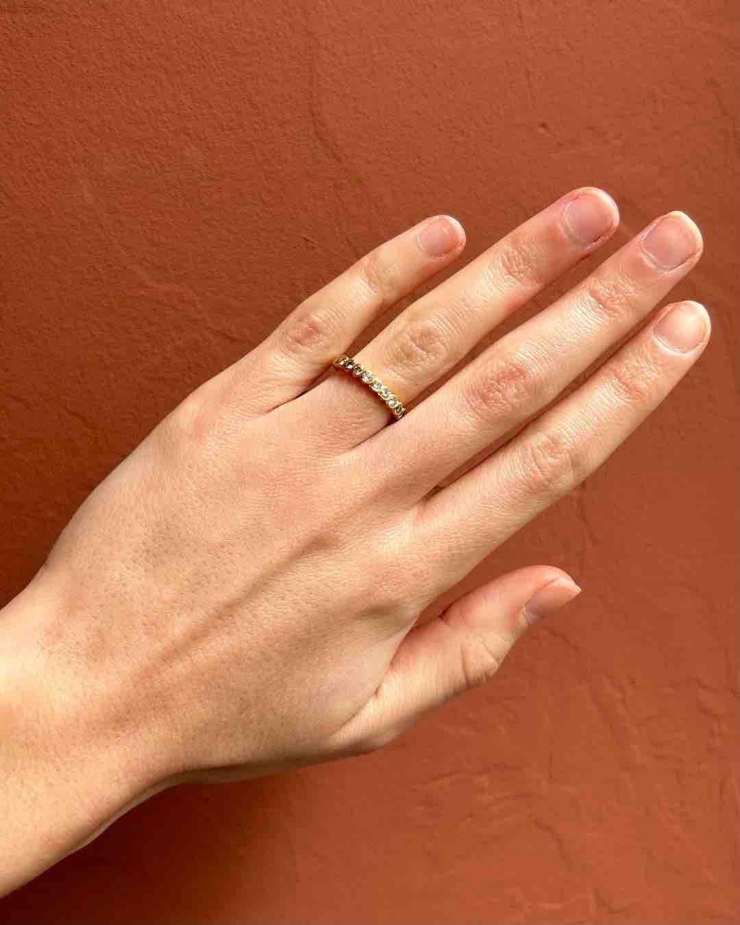 Alianza de bodas con diamantes de medio quilate &quot;Vicky&quot;