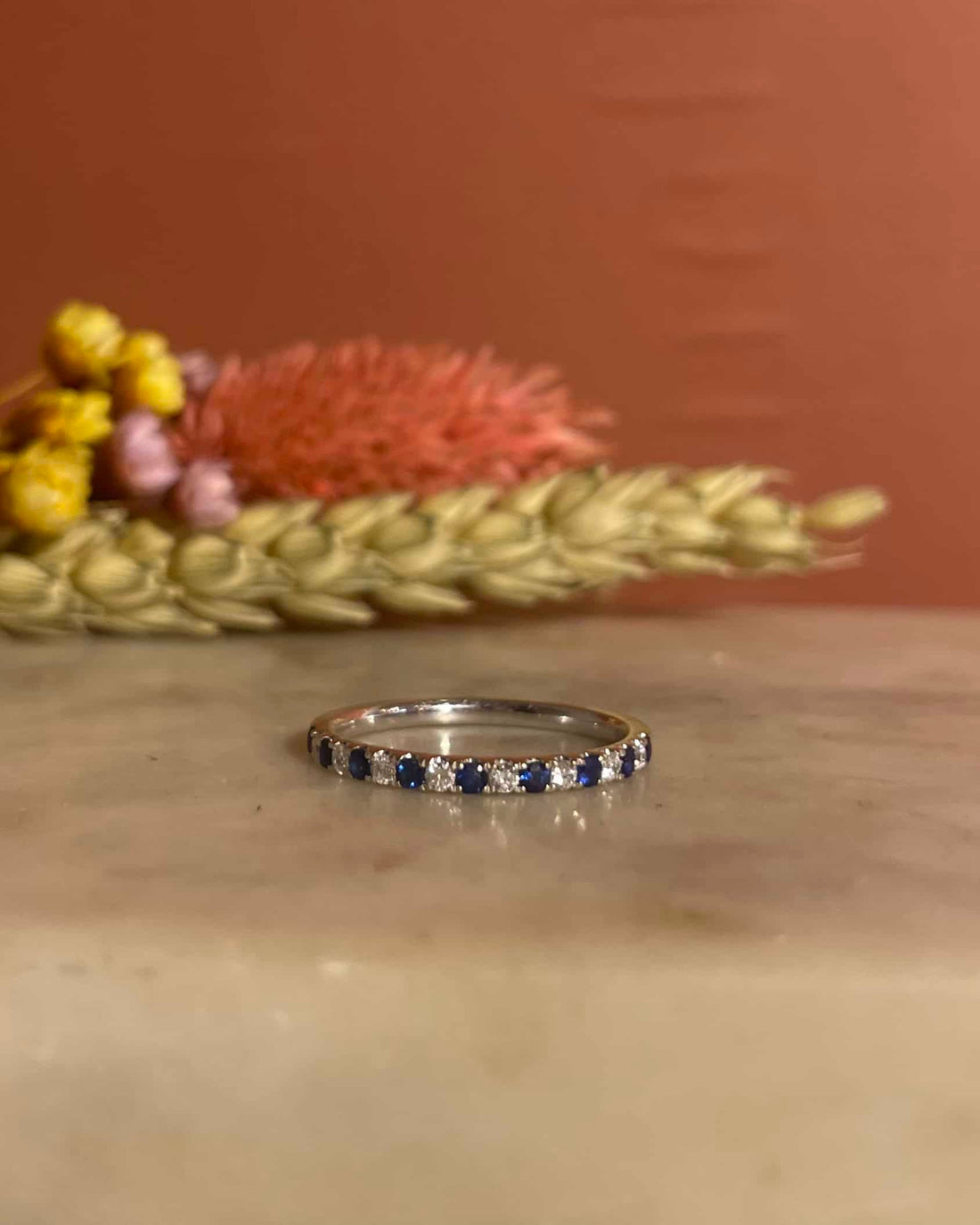 Demi-alliance Saphirs et Diamants &quot;Camilla&quot;