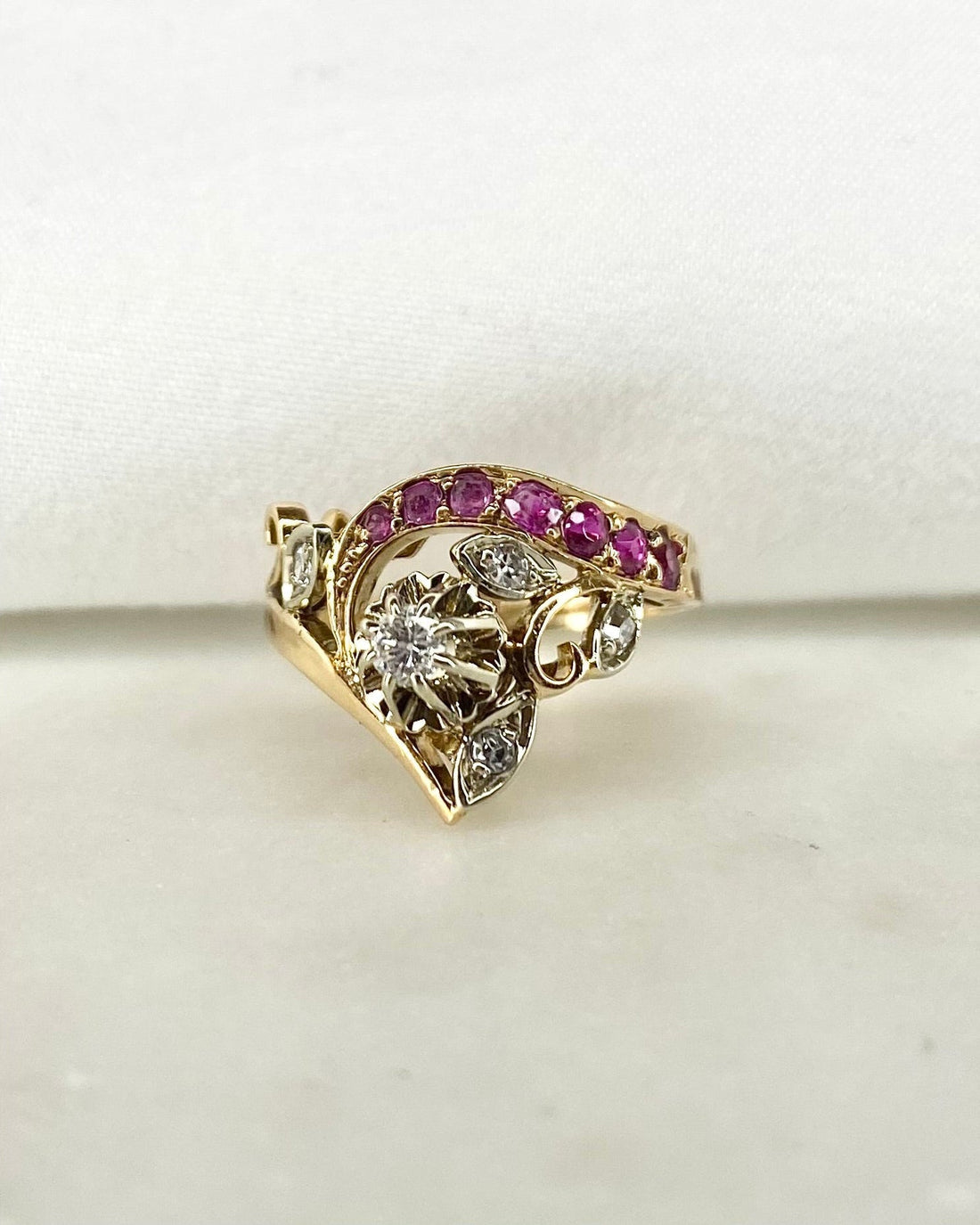 Bague Diadème Rubis &amp; Diamants &quot;Nora&quot; - Elliade Paris