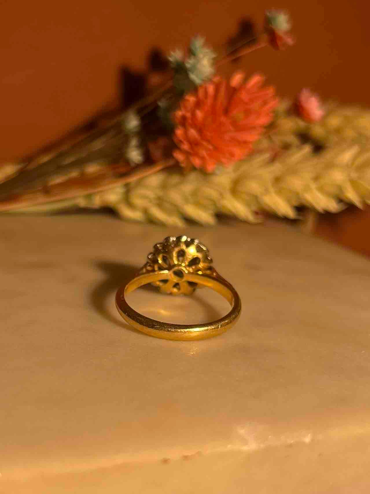 Anillo Art Déco con 29 diamantes "Paloma"