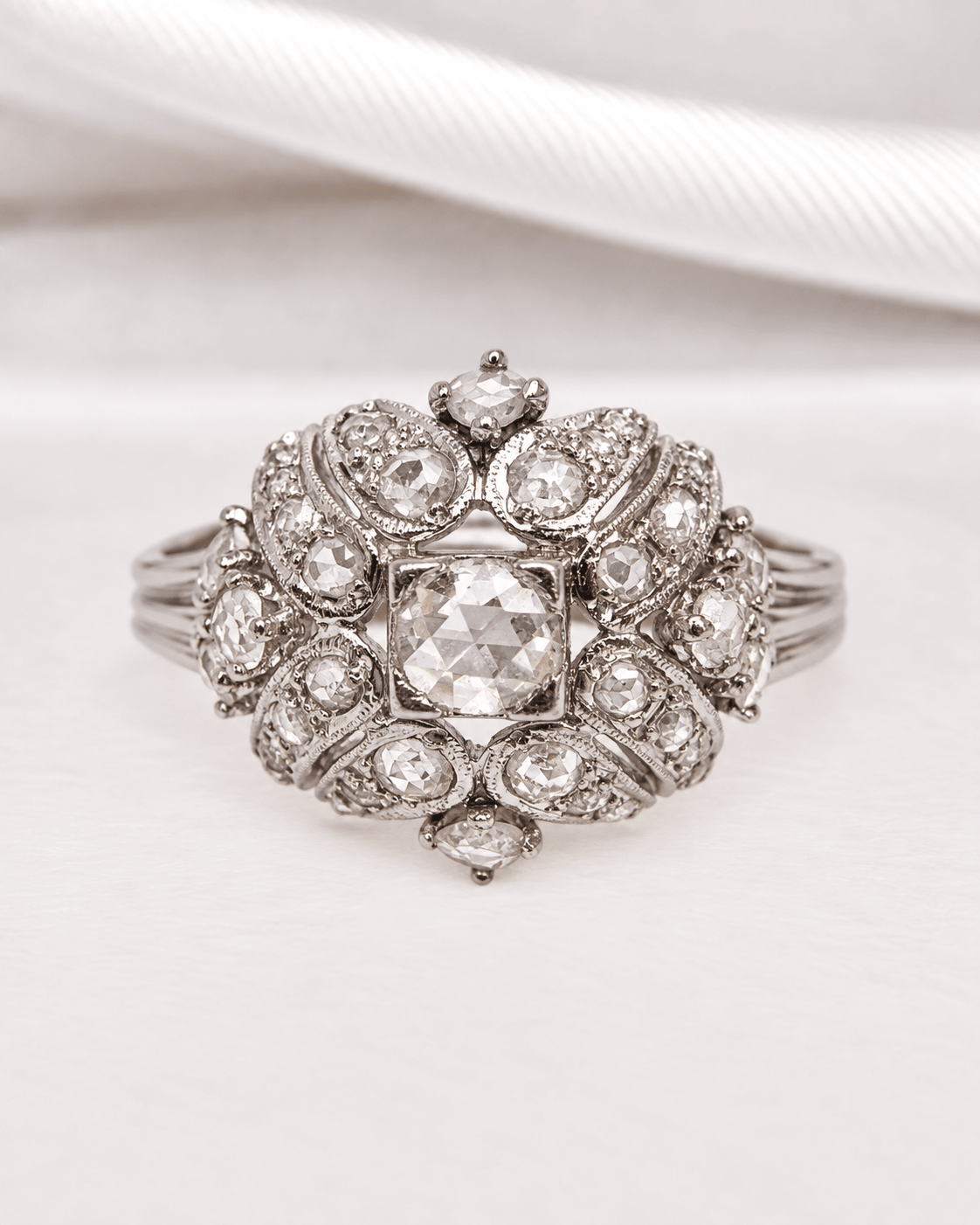 Bague Dôme Art-Déco Diamants 1.04 carat 6.49g "Zélie" - Elliade Paris