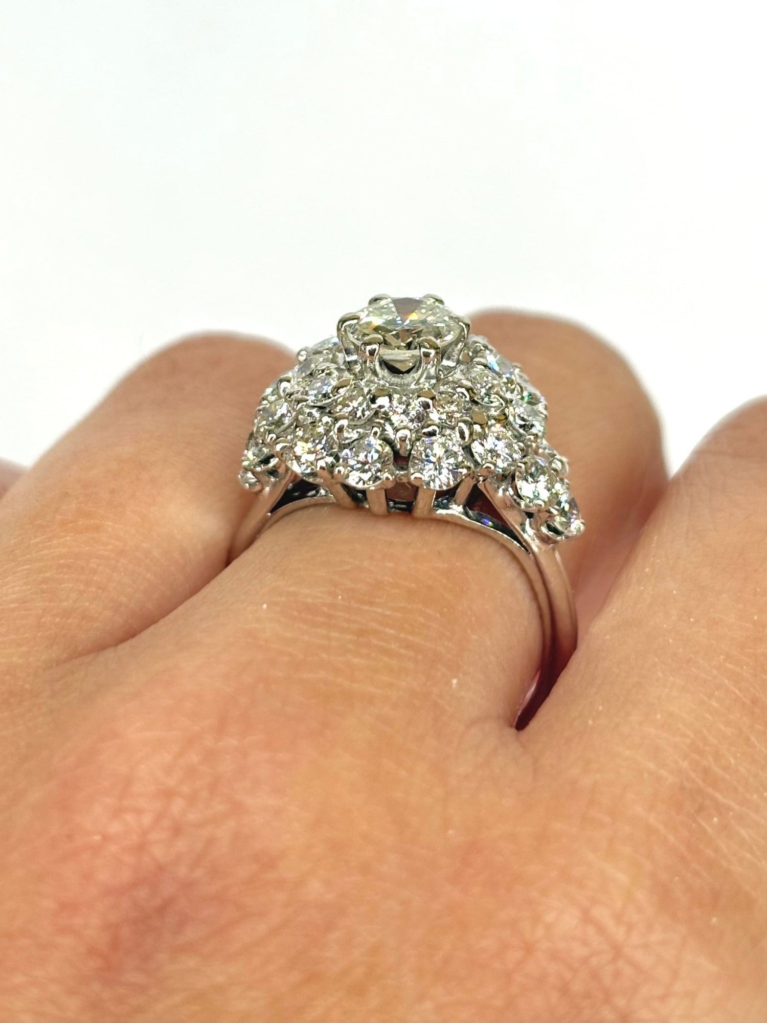 Bague Dôme Diamants 2.61 carats "Elisabeth" - Elliade Paris