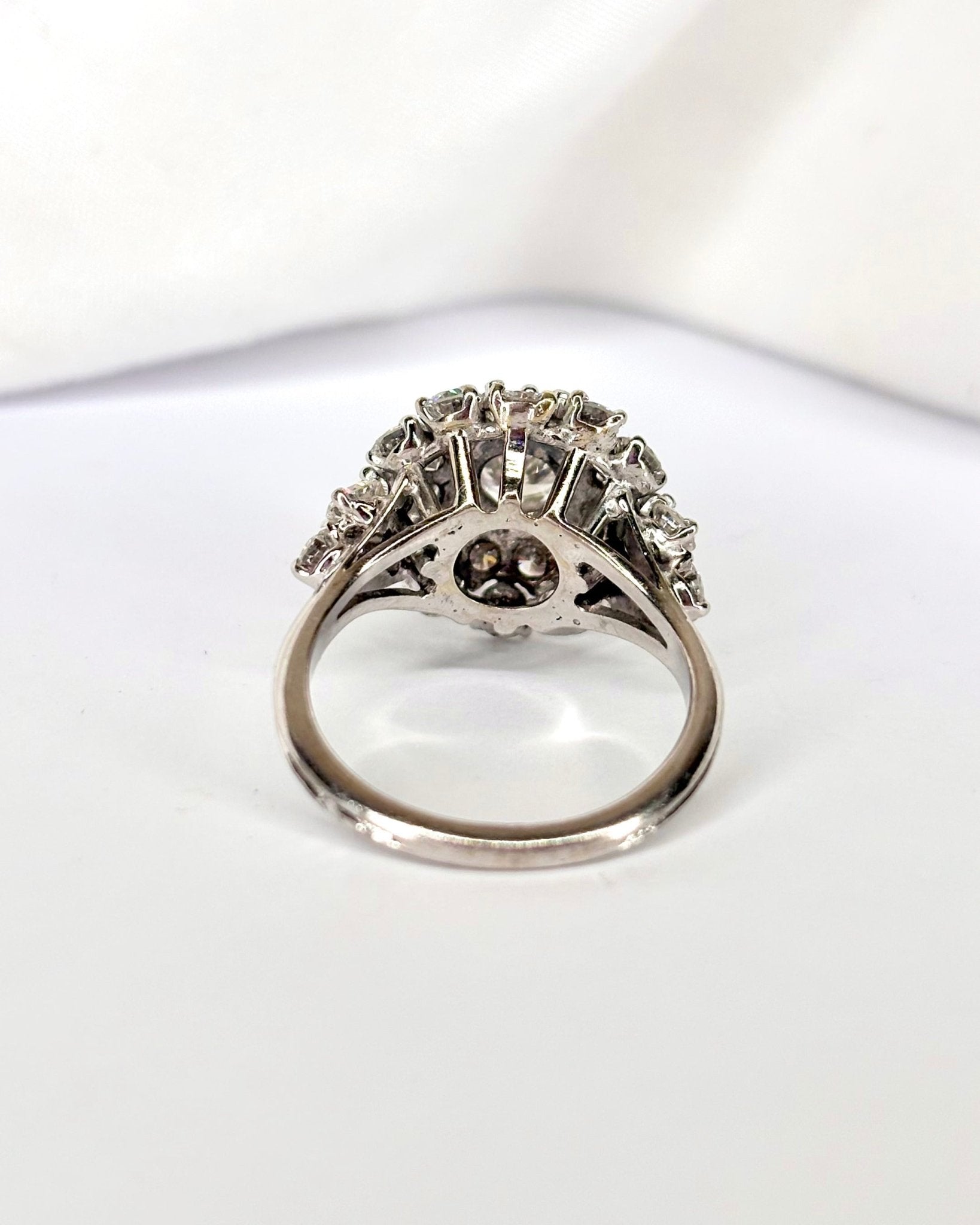 Bague Dôme Diamants 2.61 carats "Elisabeth" - Elliade Paris