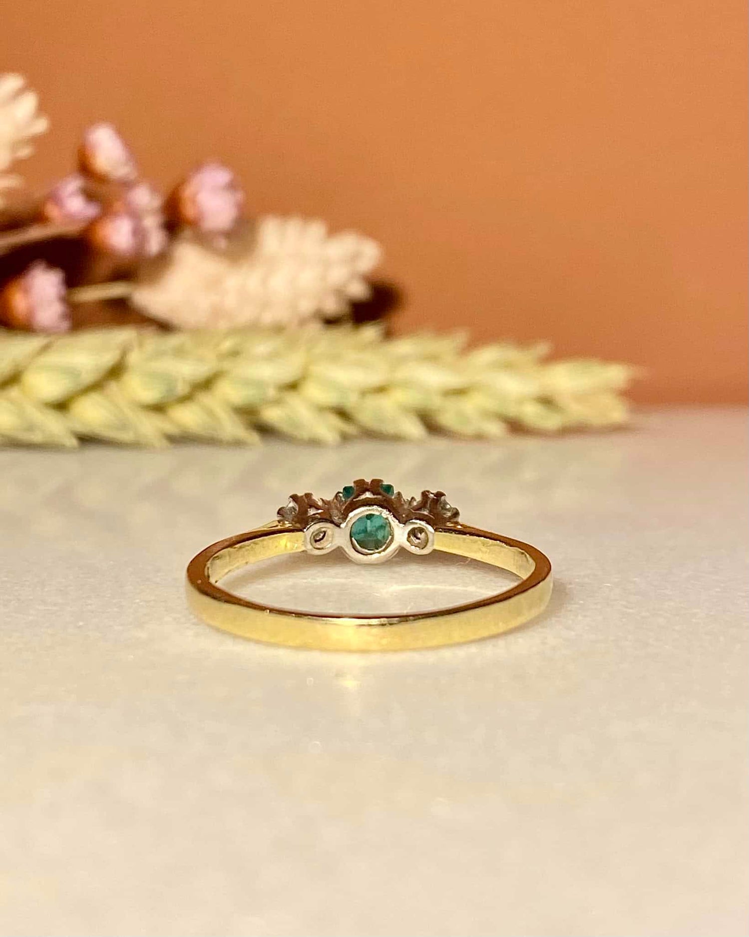 Bague Trilogie Emeraude 0.30 carat &amp; Diamants &quot;Serena&quot;