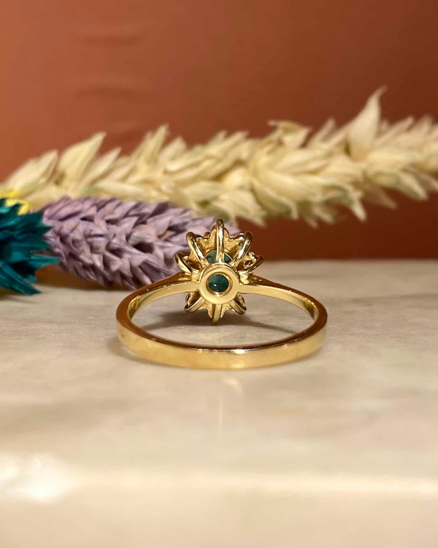 Bague Marguerite Émeraude 0.55 carat &amp; Diamants &quot;Loreline&quot;