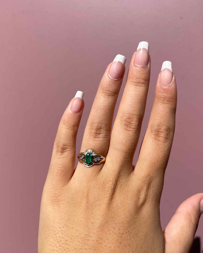 Bague Tourbillon Émeraude 0.30 carat &quot;Lorna&quot;