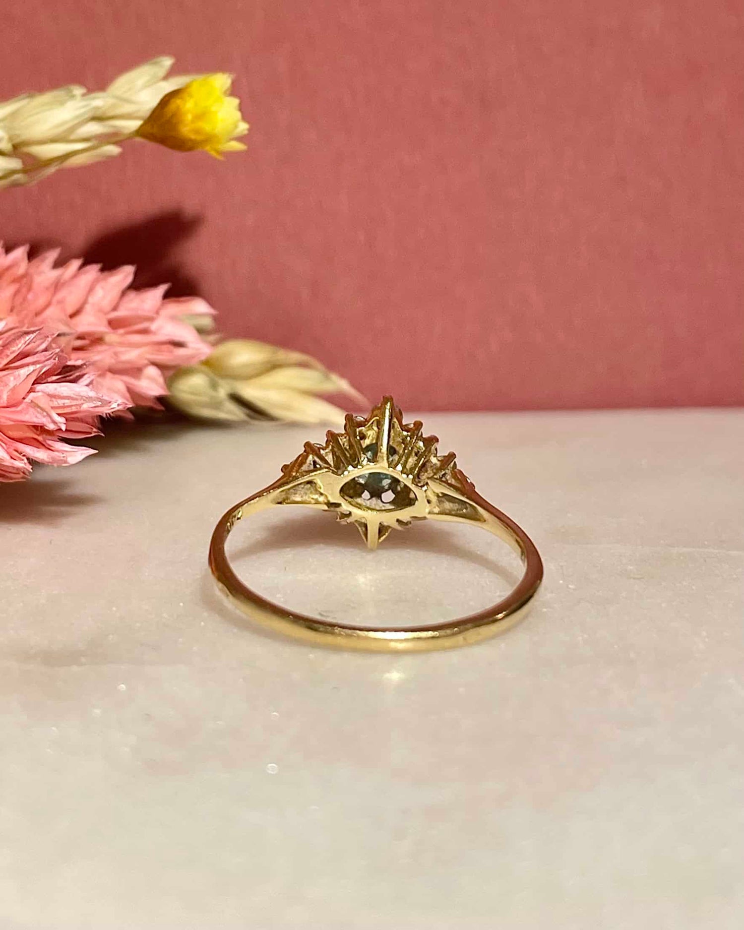 Bague Marguerite Émeraude &amp; Diamants &quot;Ireyel&quot;