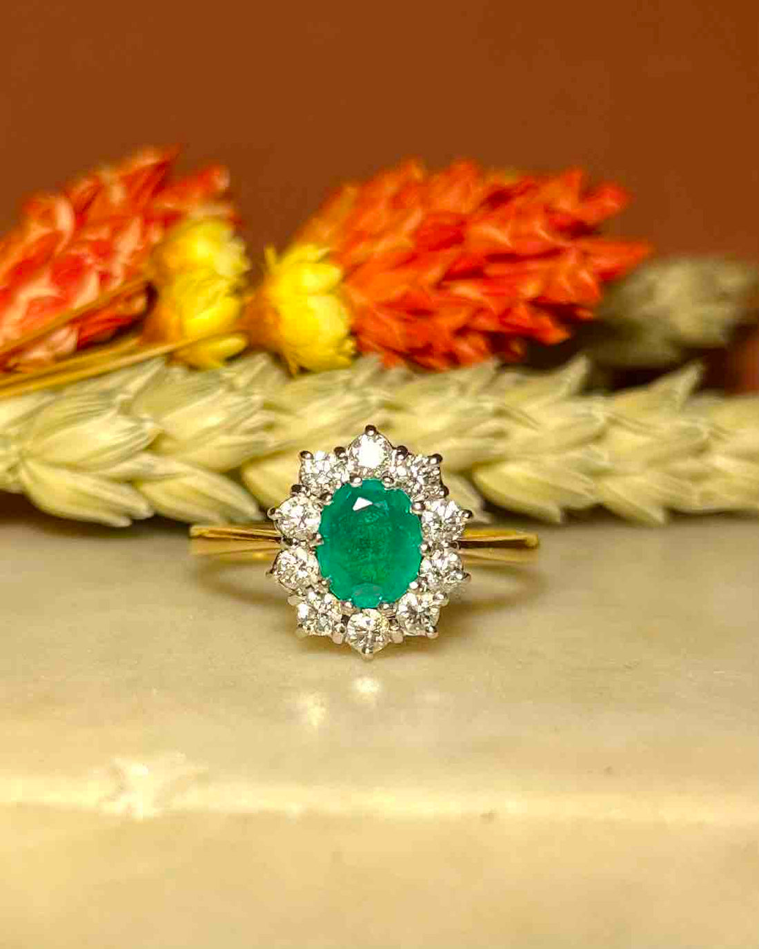 Bague Marguerite Émeraude &amp; 10 Diamants &quot;Kelya&quot;