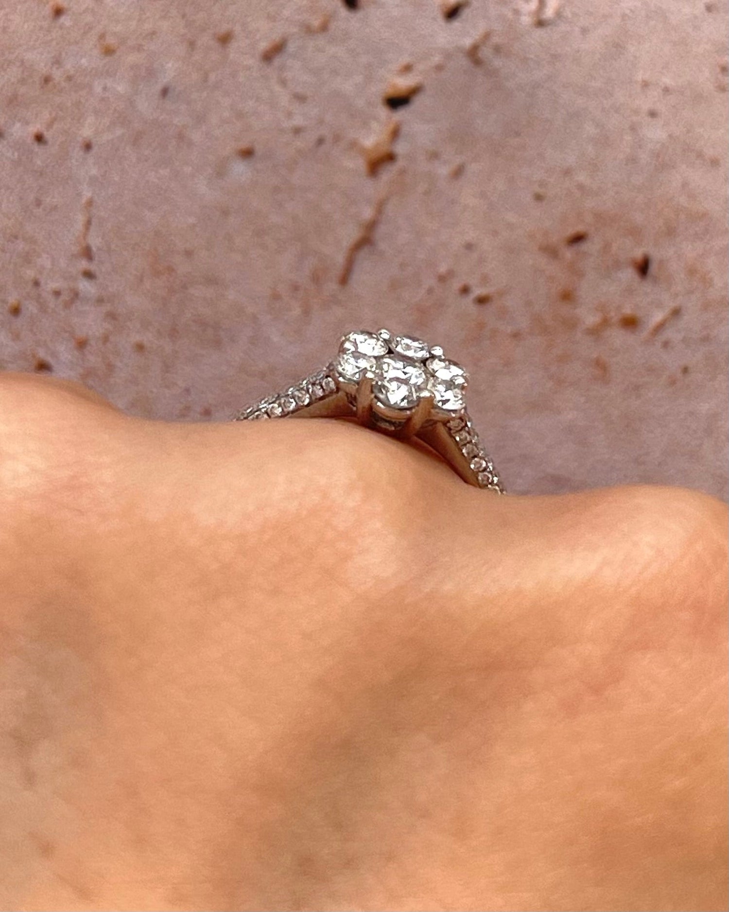 Bague Fleur 63 Diamants 0.98 carat "Théodora" - Elliade Paris