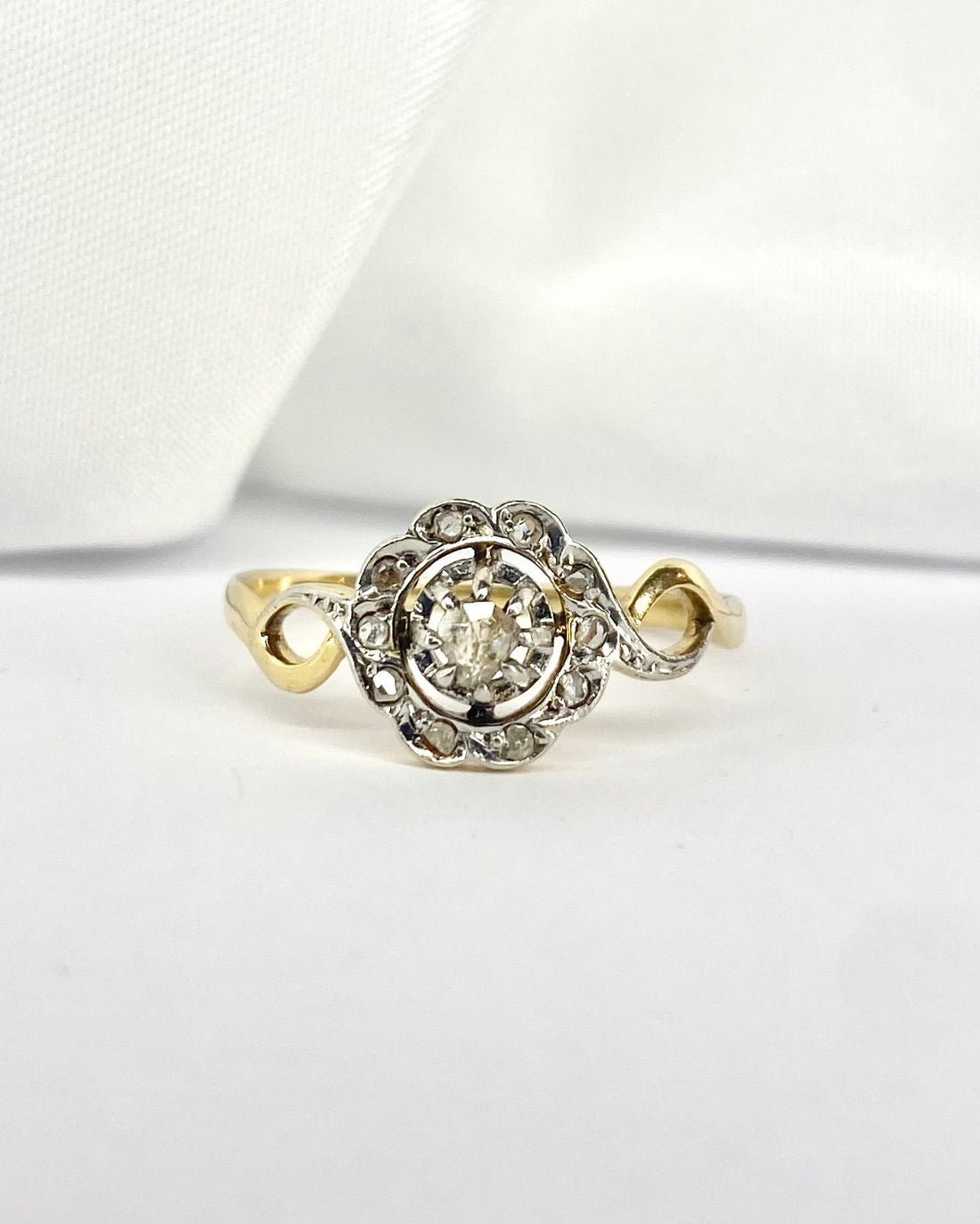 Bague Fleur Art Nouveau Diamants &quot;Lilou&quot; - Elliade Paris
