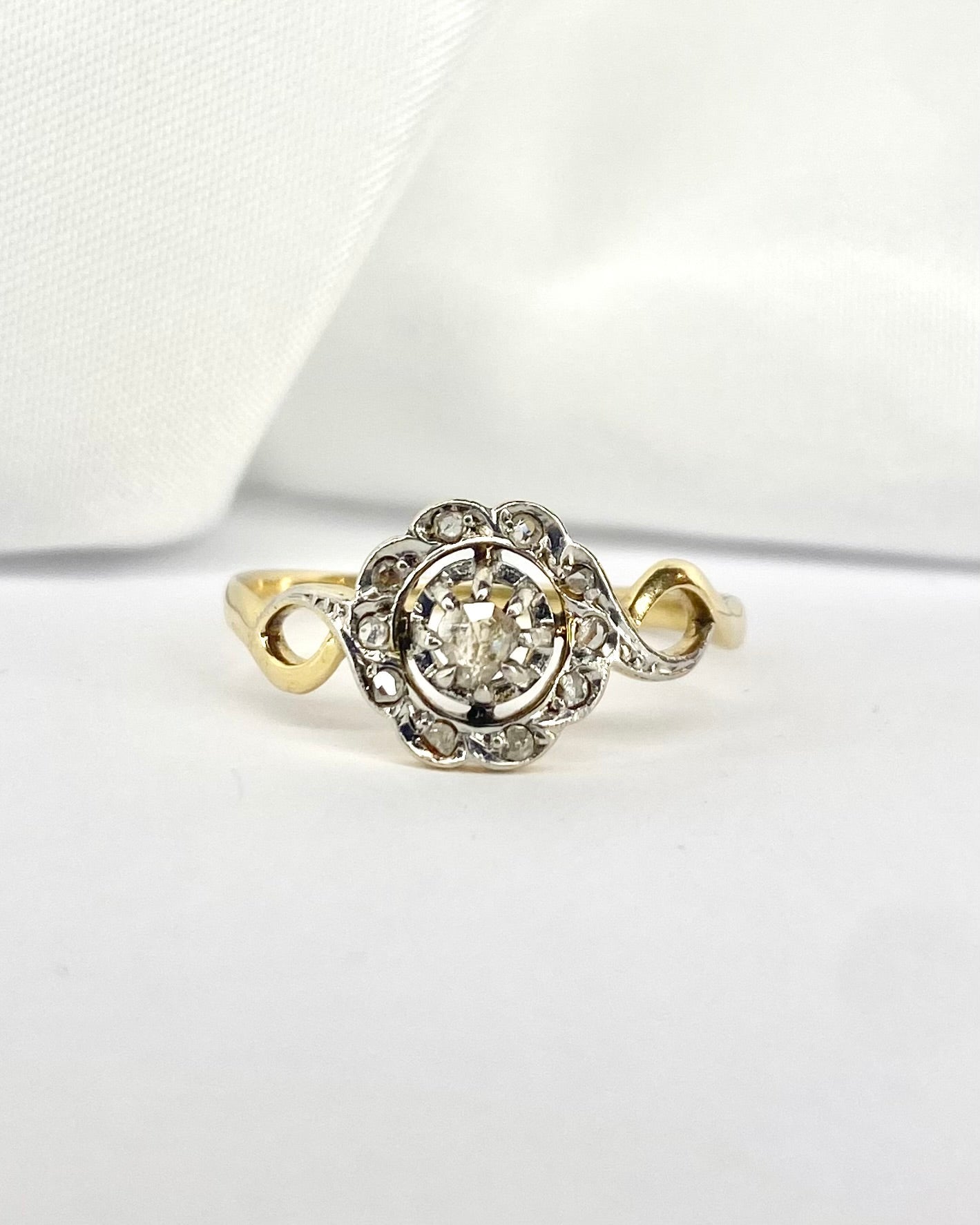 Bague Fleur Art Nouveau Diamants &quot;Lilou&quot; - Elliade Paris