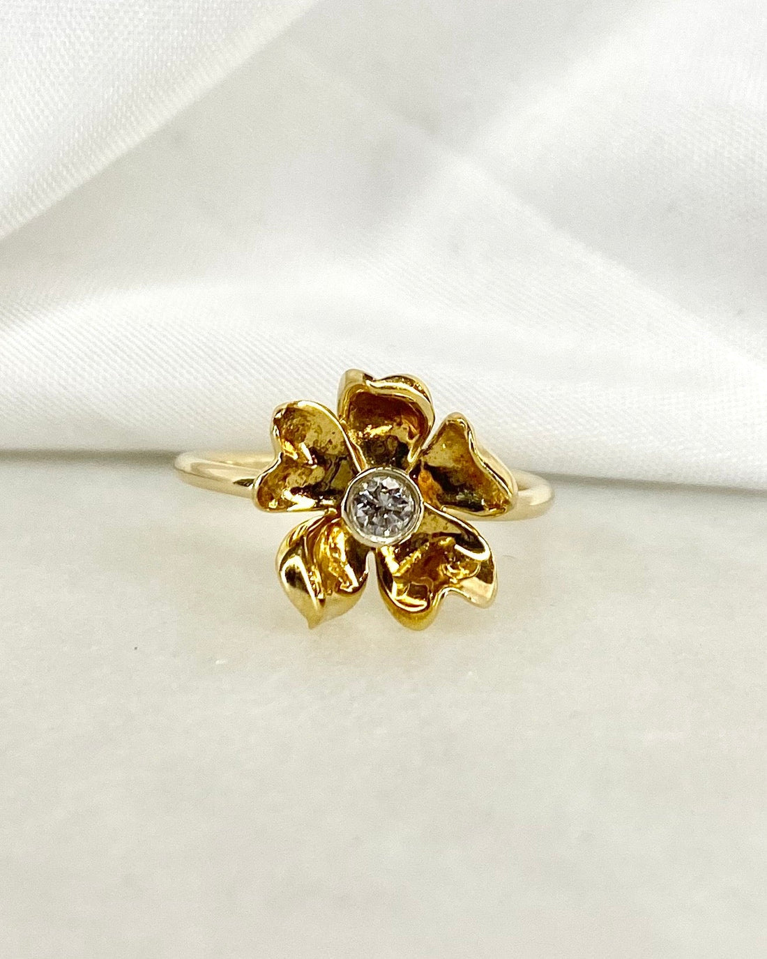 Bague Fleur Diamant 0.08 carat &quot;Giana&quot; - Elliade Paris