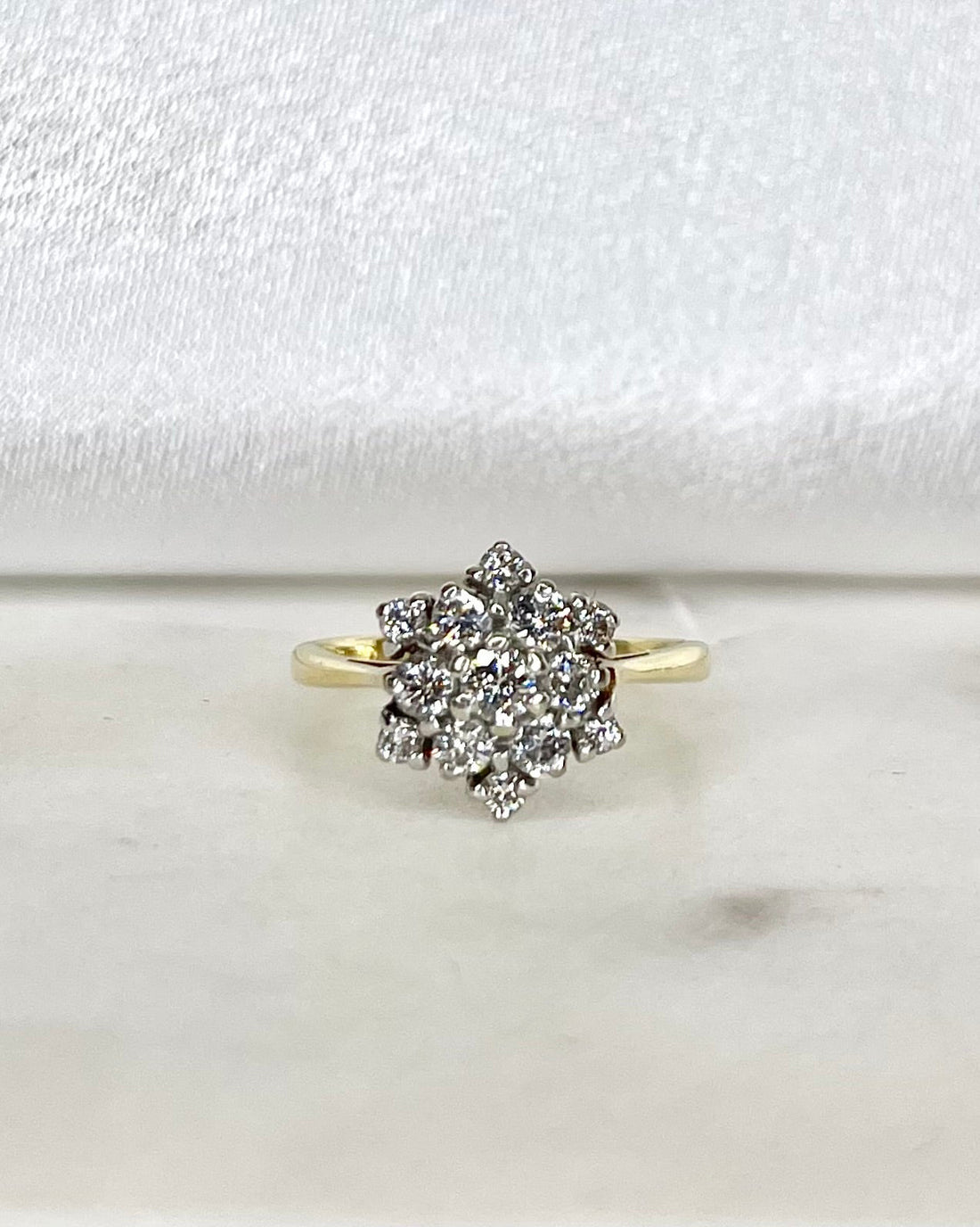 Bague Fleur Diamants 0.57 carat &quot;Princille&quot; - Elliade Paris