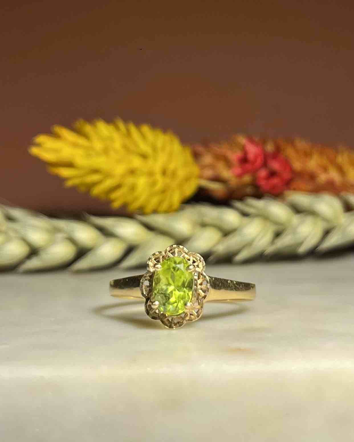 Bague fleur péridot &quot;Lydia&quot; - Elliade Paris
