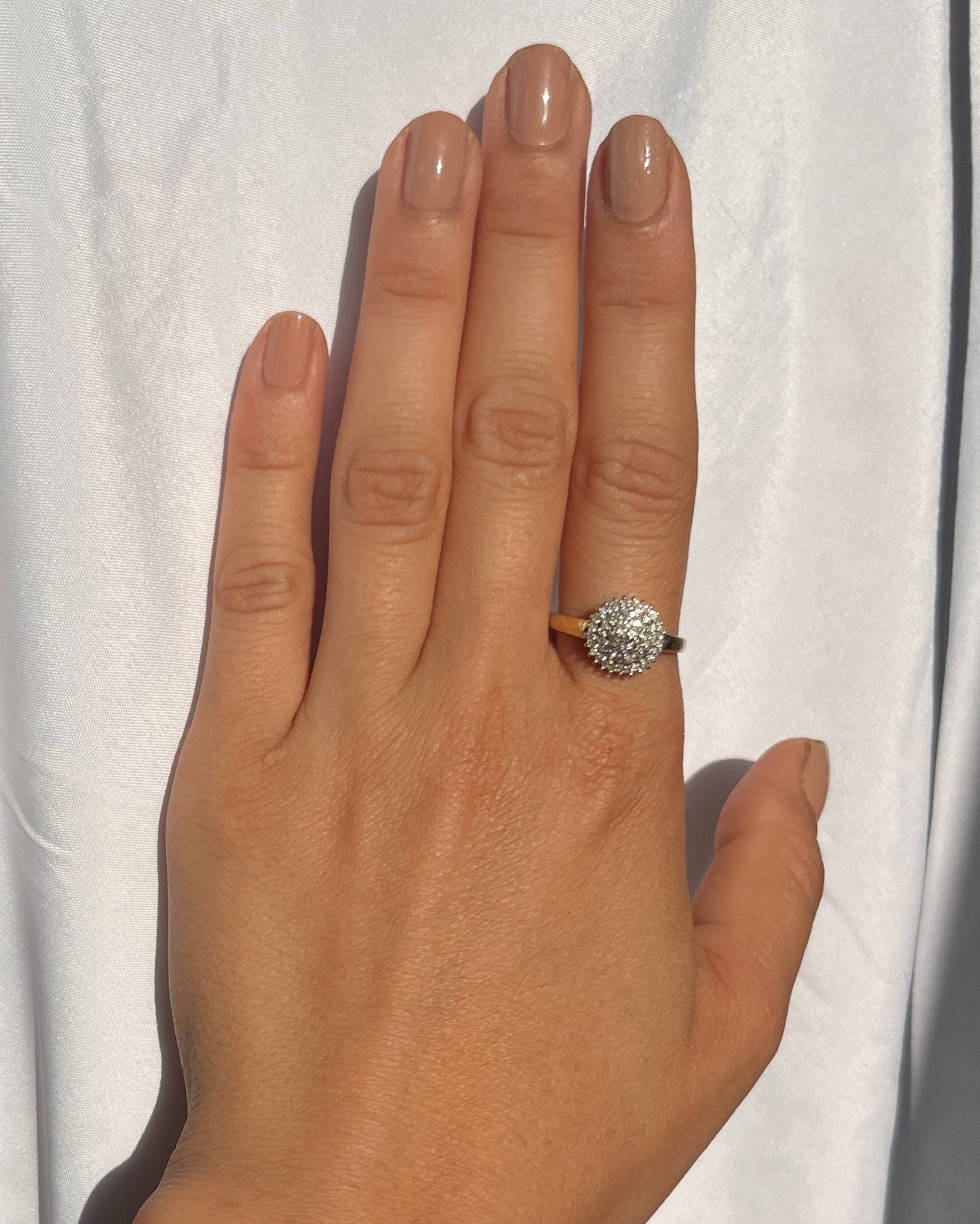 Bague fleur quarante - cinq diamants "Jodie" - Elliade Paris