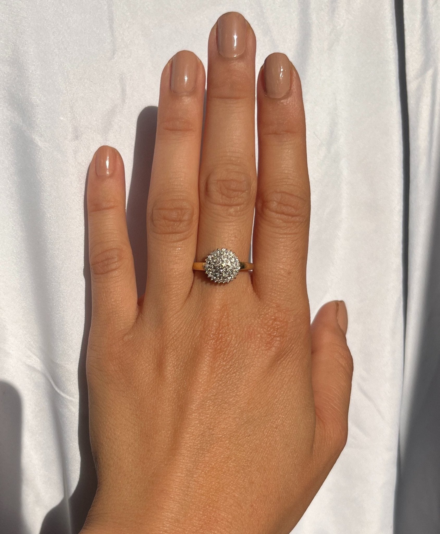 Bague fleur quarante - cinq diamants "Jodie" - Elliade Paris