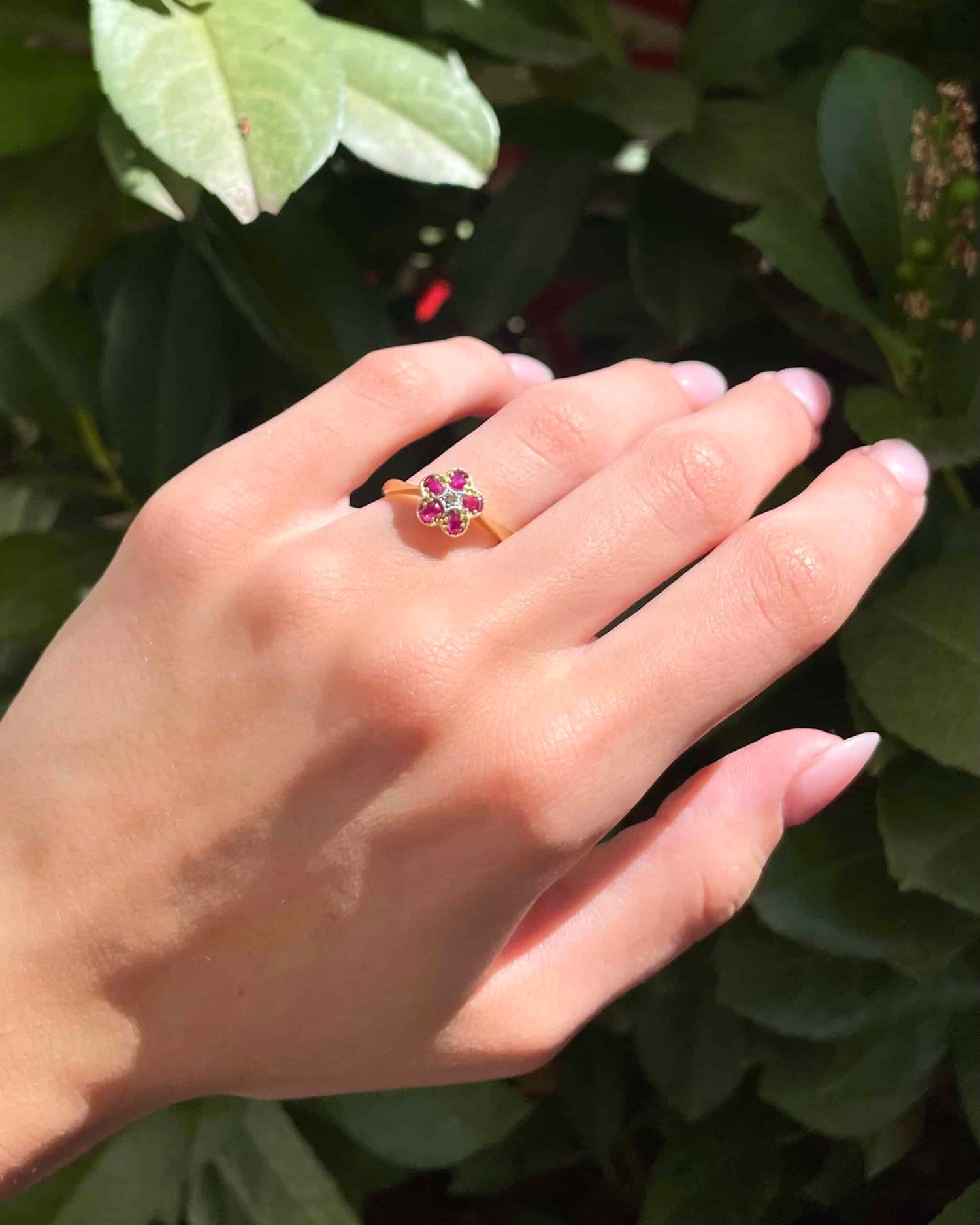 Bague Marguerite Rubis 0.45 carat coeur Diamant &quot;Loreena&quot;