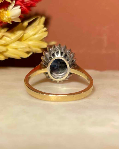 Bague Marguerite Saphir 2.10 carats &amp; Diamants &quot;Kendy&quot;